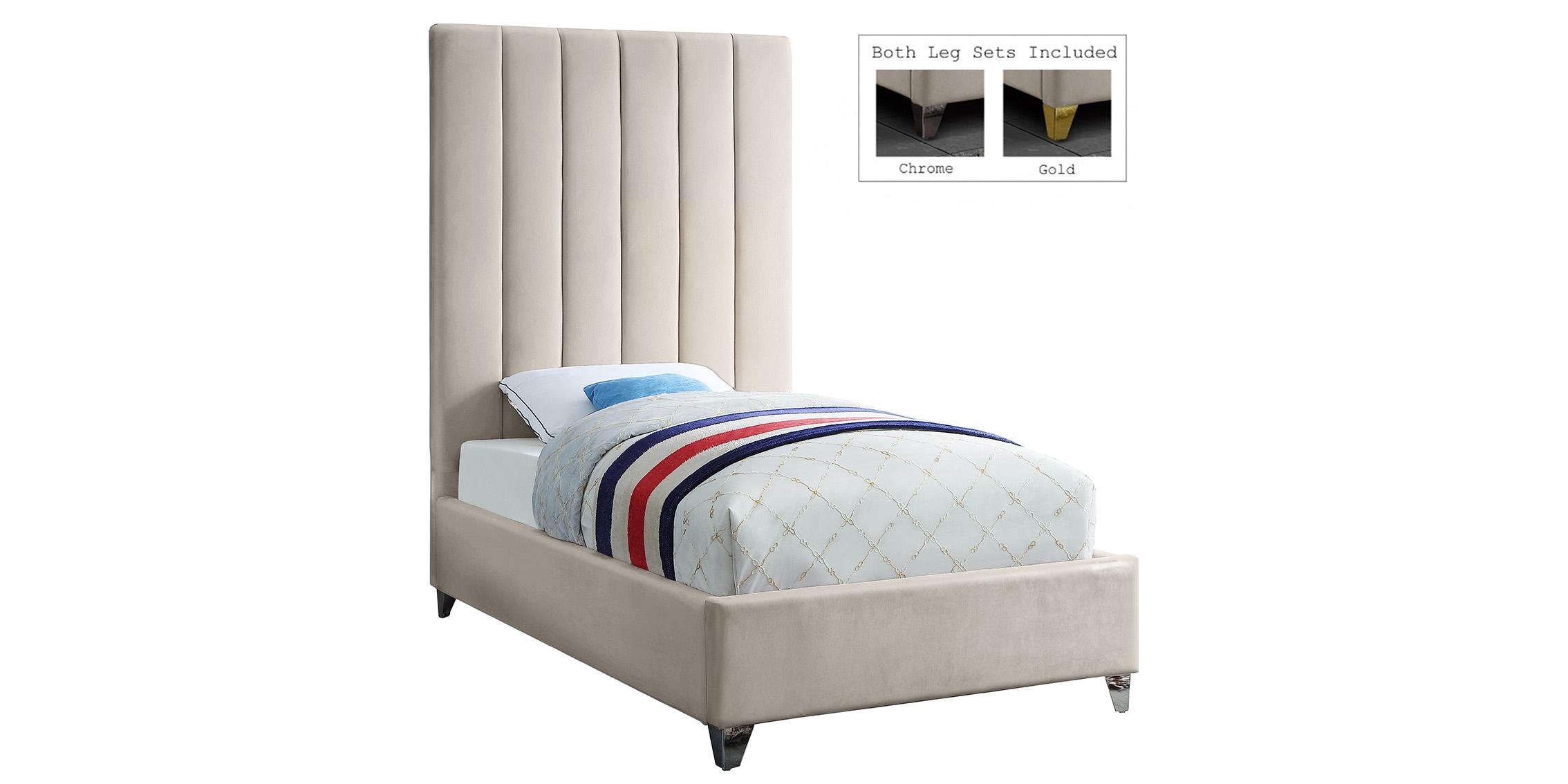 Contemporary Platform Bed VIA ViaCream-T in Cream Velvet