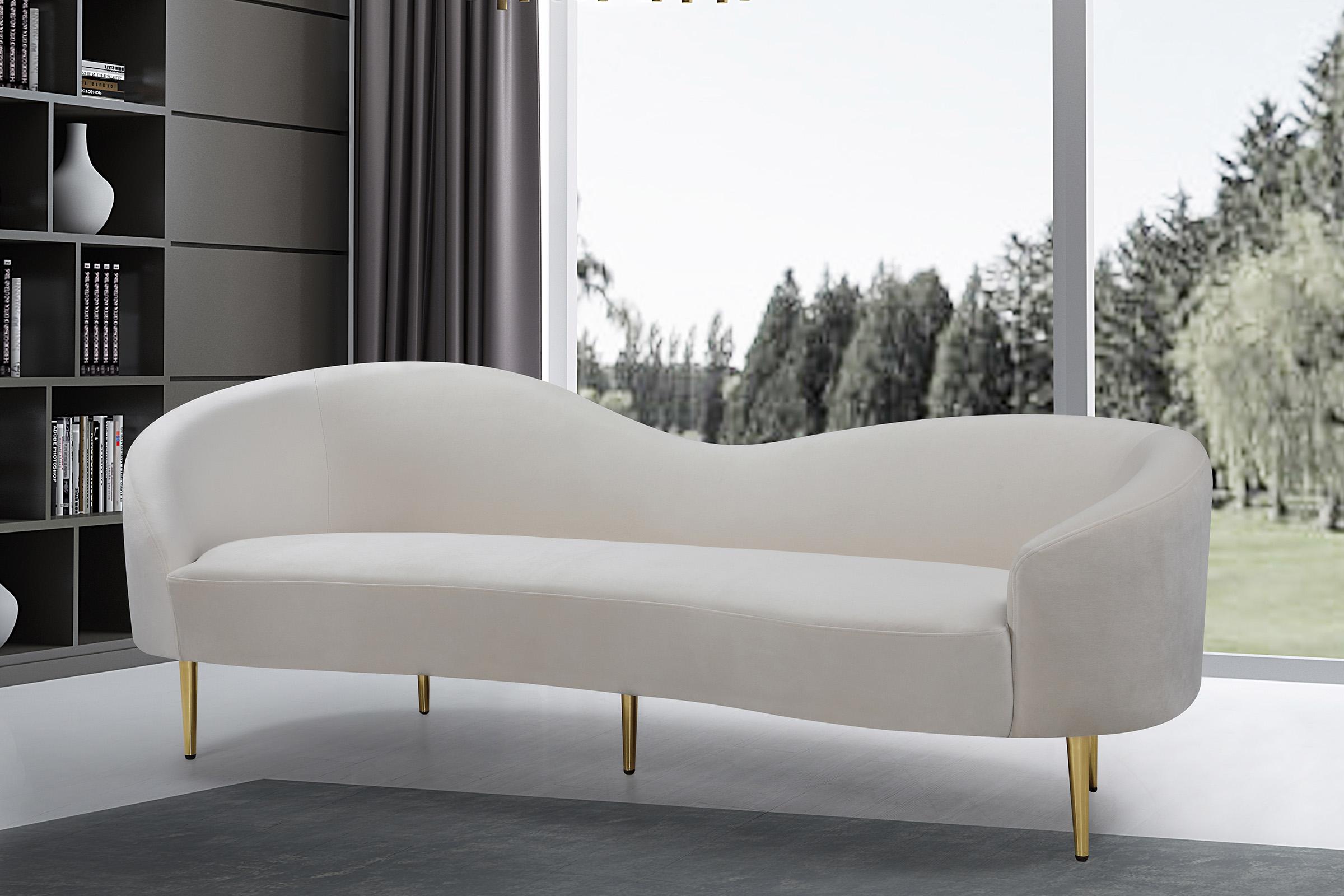 

    
659Cream-S-Set-2 Meridian Furniture Sofa Set
