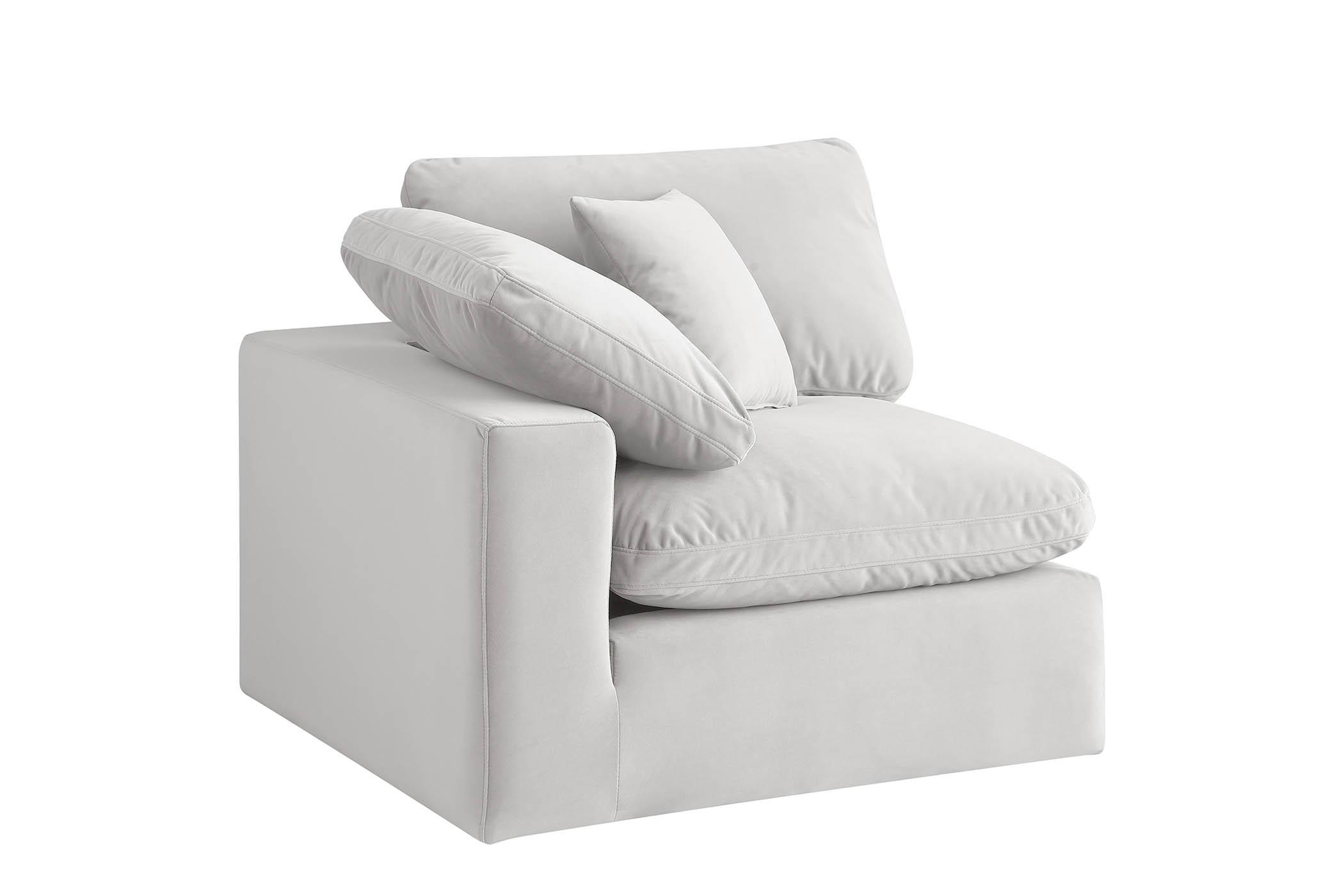 

        
Meridian Furniture 189Cream-Corner Corner chair Cream Velvet 094308284644
