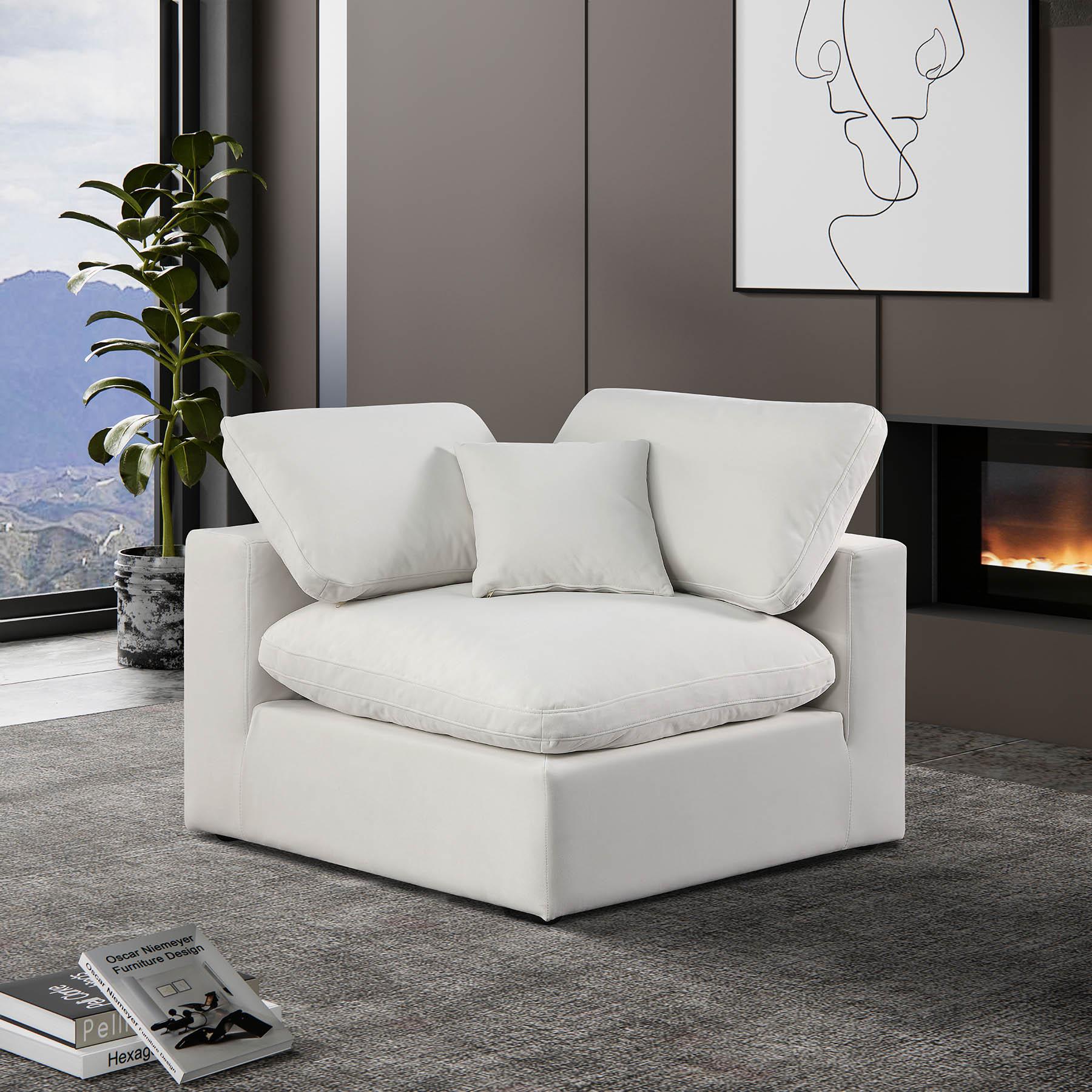 

    
Cream Velvet Corner Chair COMFY 189Cream-Corner Meridian Contemporary Modern
