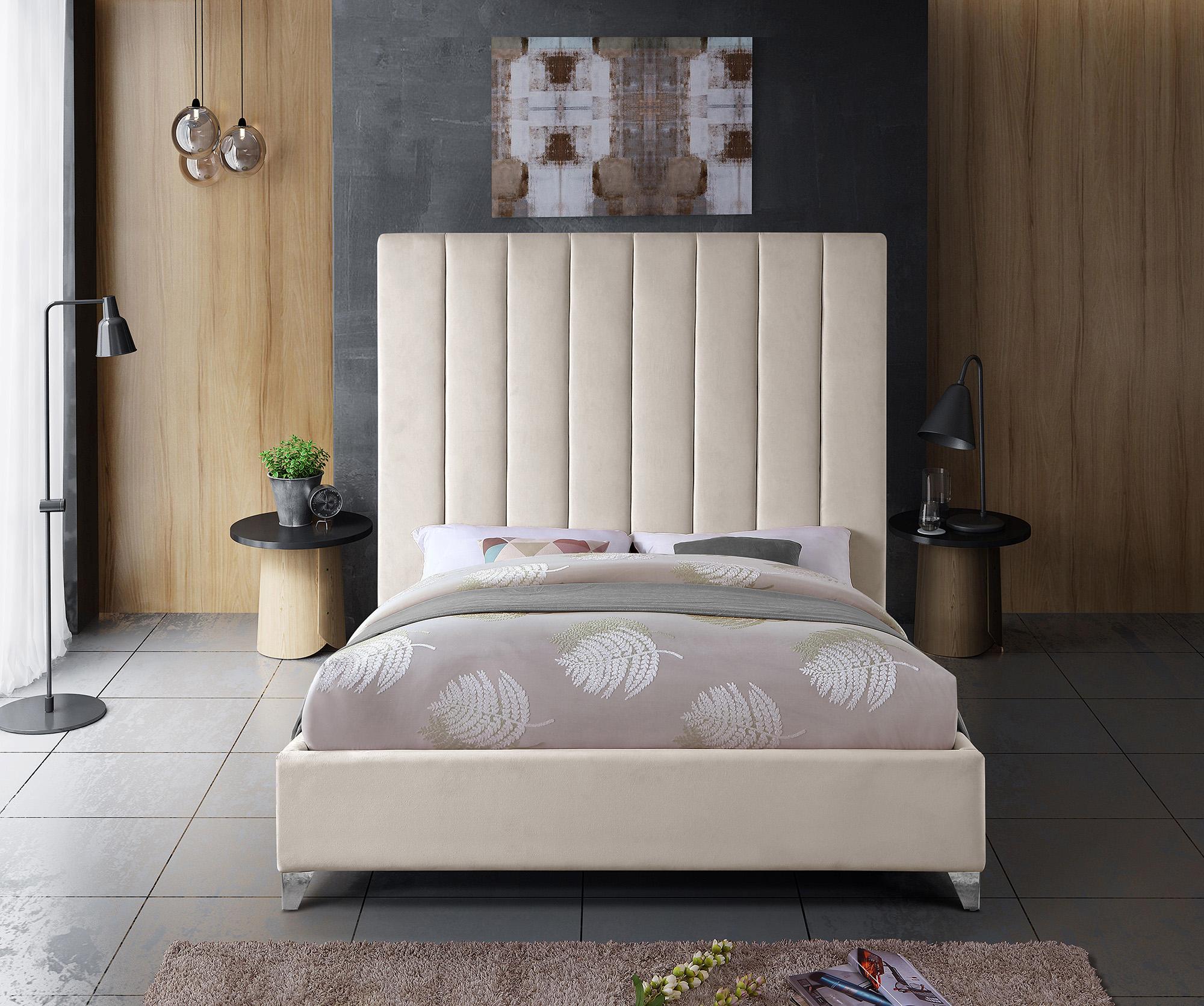 

    
Meridian Furniture VIA ViaCream-K Platform Bed Cream ViaCream-K
