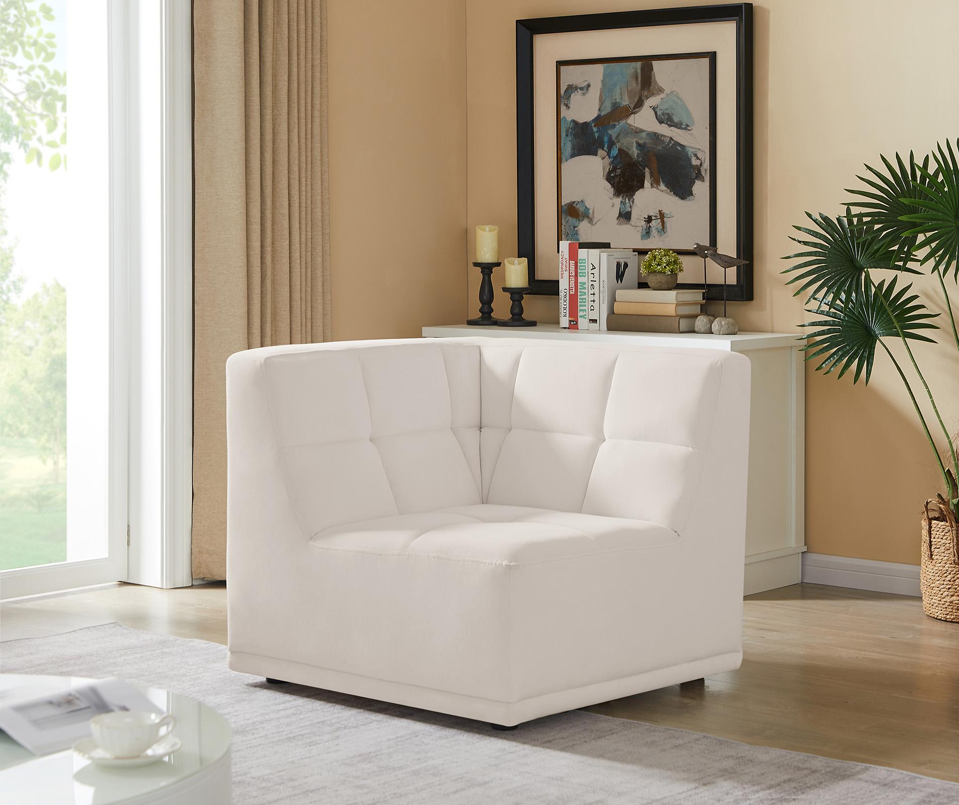 

    
Cream Velvet Modular Corner Chair 650Cream-Corner Meridian Modern Contemporary
