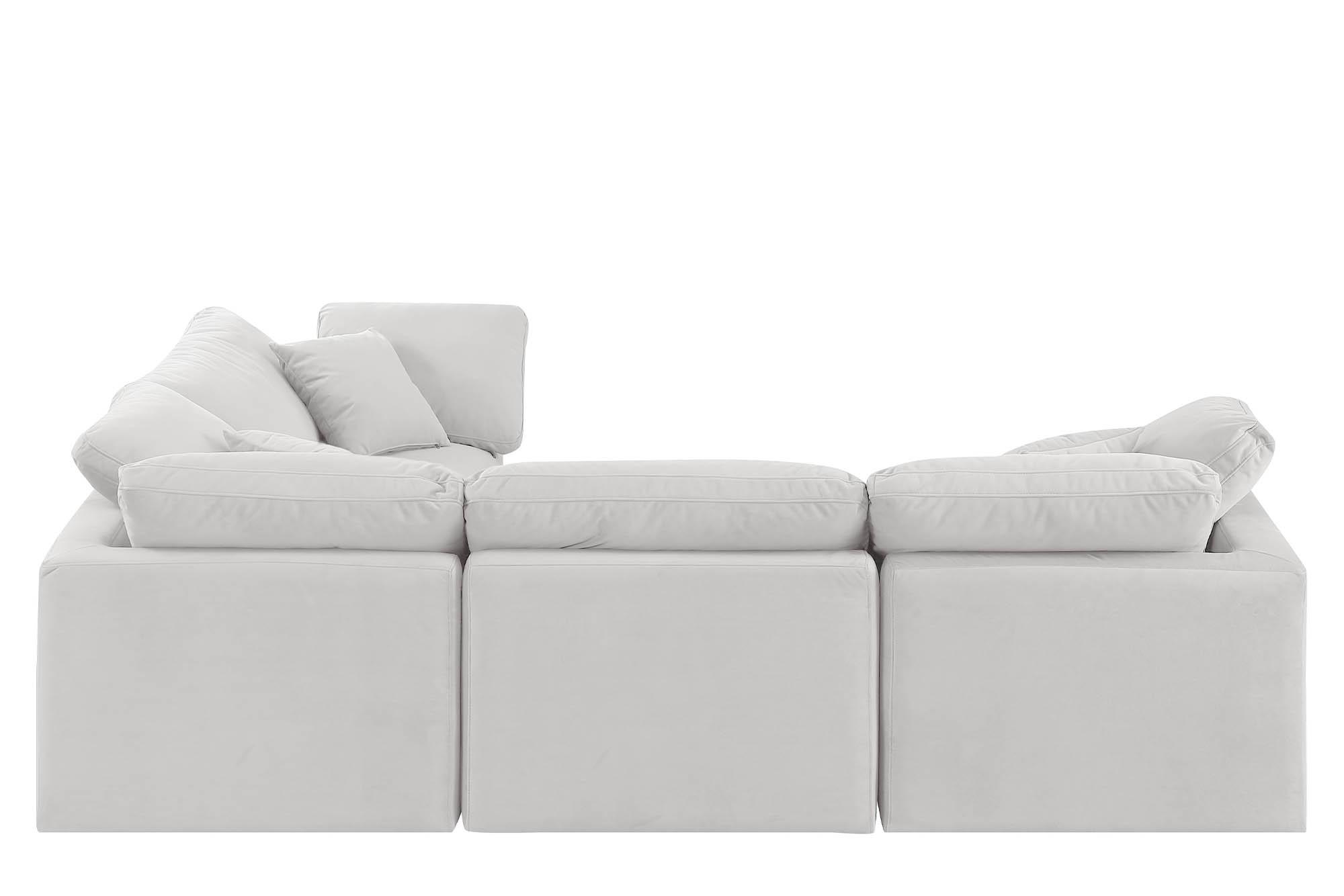 

    
147Cream-Sec4C Meridian Furniture Modular Sectional Sofa
