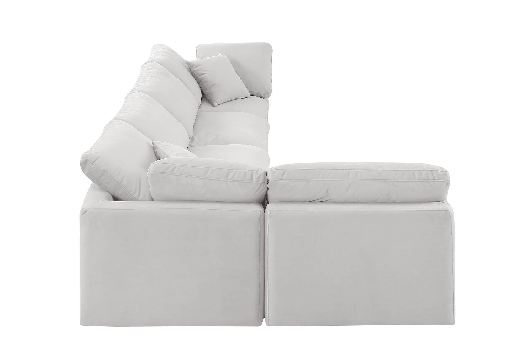 

        
Meridian Furniture INDULGE 147Cream-Sec5D Modular Sectional Sofa Cream Velvet 094308315959
