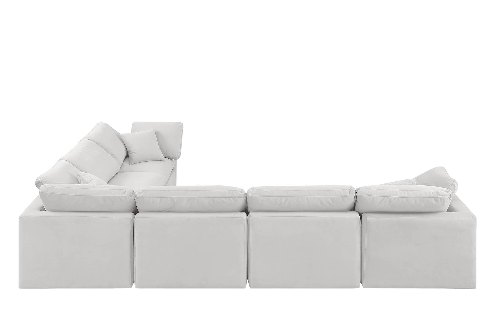 

    
147Cream-Sec6A Meridian Furniture Modular Sectional Sofa
