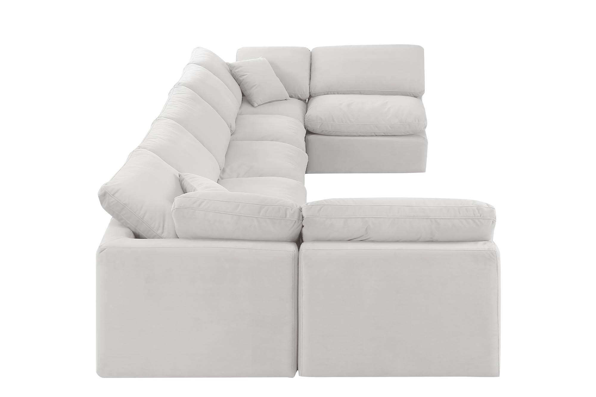 

        
Meridian Furniture INDULGE 147Cream-Sec7B Modular Sectional Sofa Cream Velvet 094308316017
