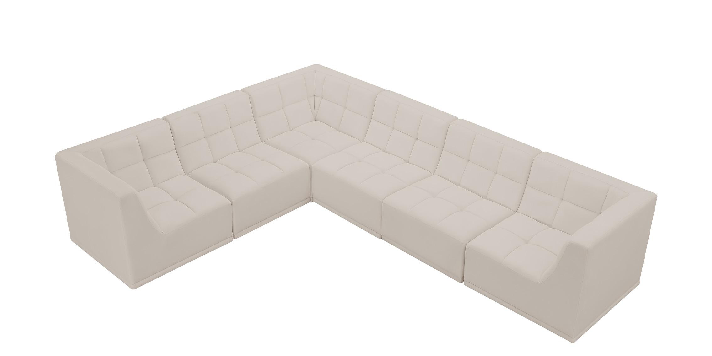 

    
650Cream-Sec6A Meridian Furniture Modular Sectional
