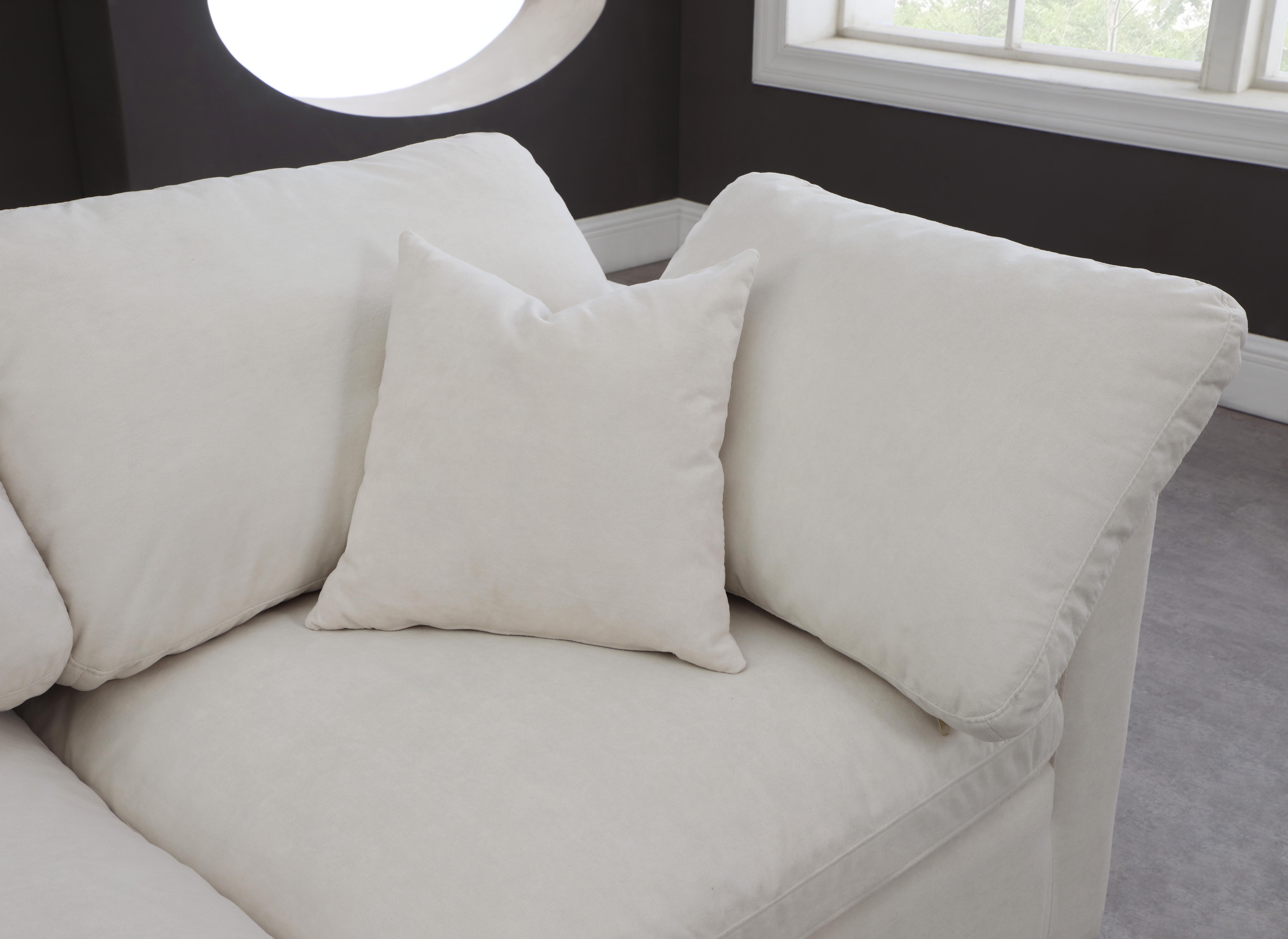 

        
Meridian Furniture 602Cream-Sec5C Modular Sectional Sofa Cream Fabric 753359805757
