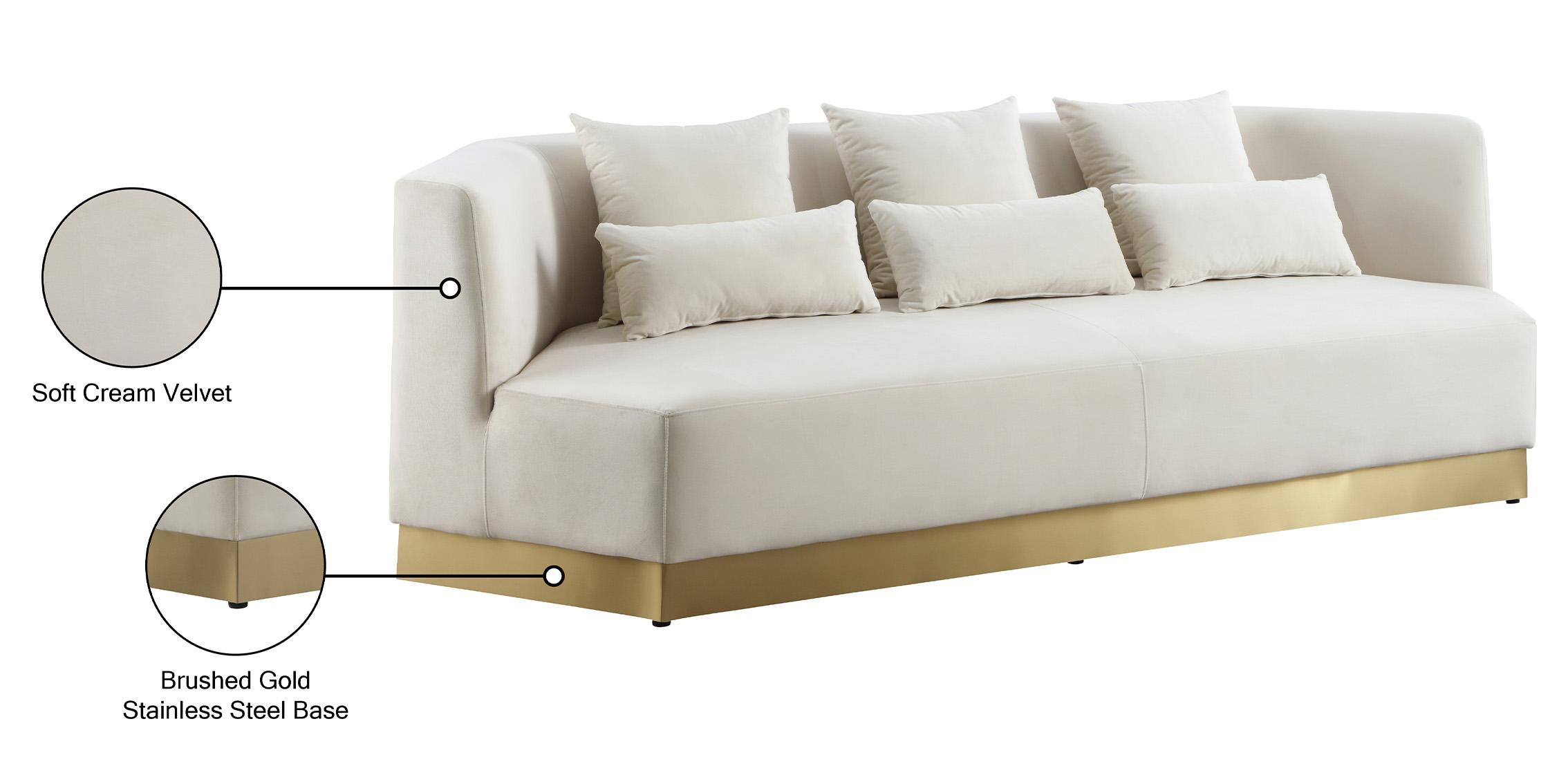 

    
600Cream-S Meridian Furniture Sofa
