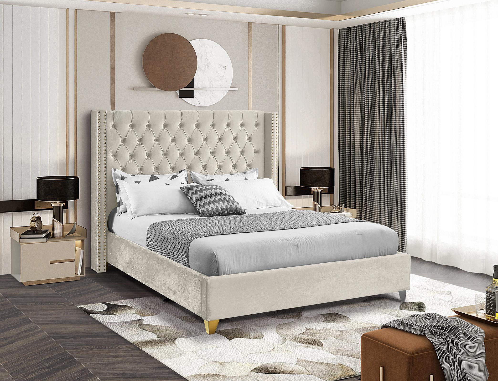 

    
BaroloCream-F Meridian Furniture Platform Bed
