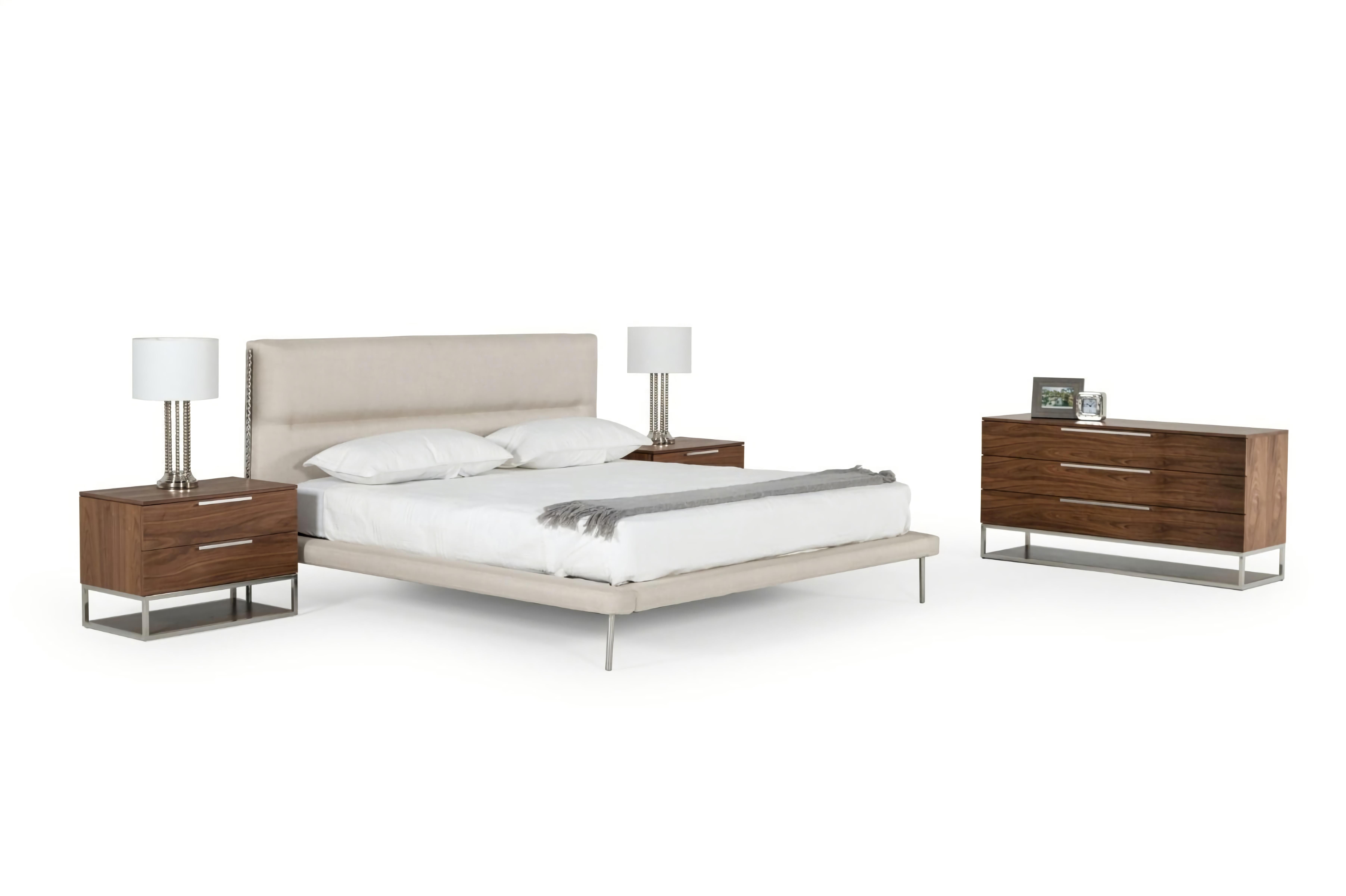 Contemporary, Modern Panel Bedroom Set Bergeron VGODZW-20107-WHT-BED-Q-4pcs in Cream Fabric