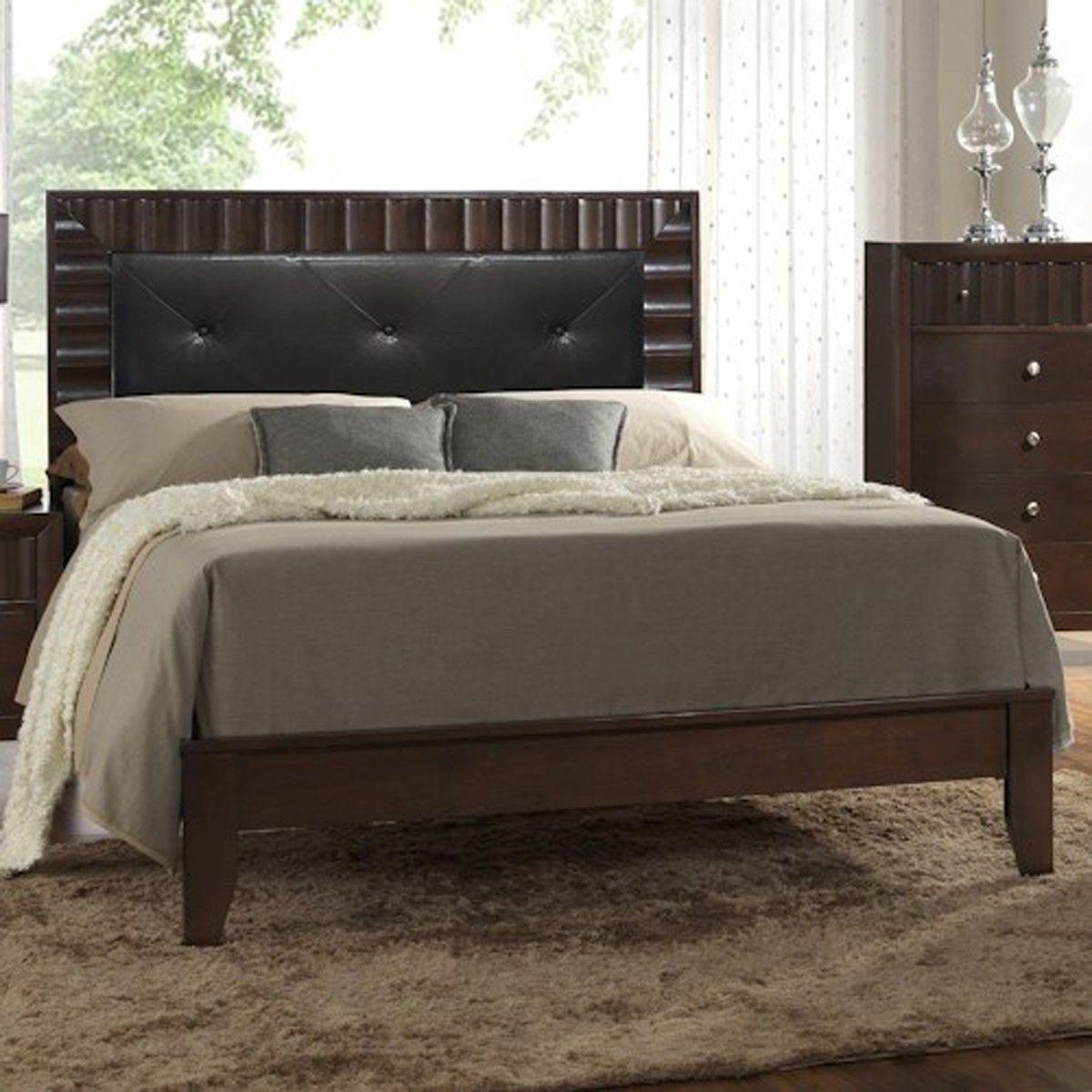 

    
Crown Mark RB4900 Nadine Rich Brown Finish Black Leather Queen Size Bedroom Set 3Pcs
