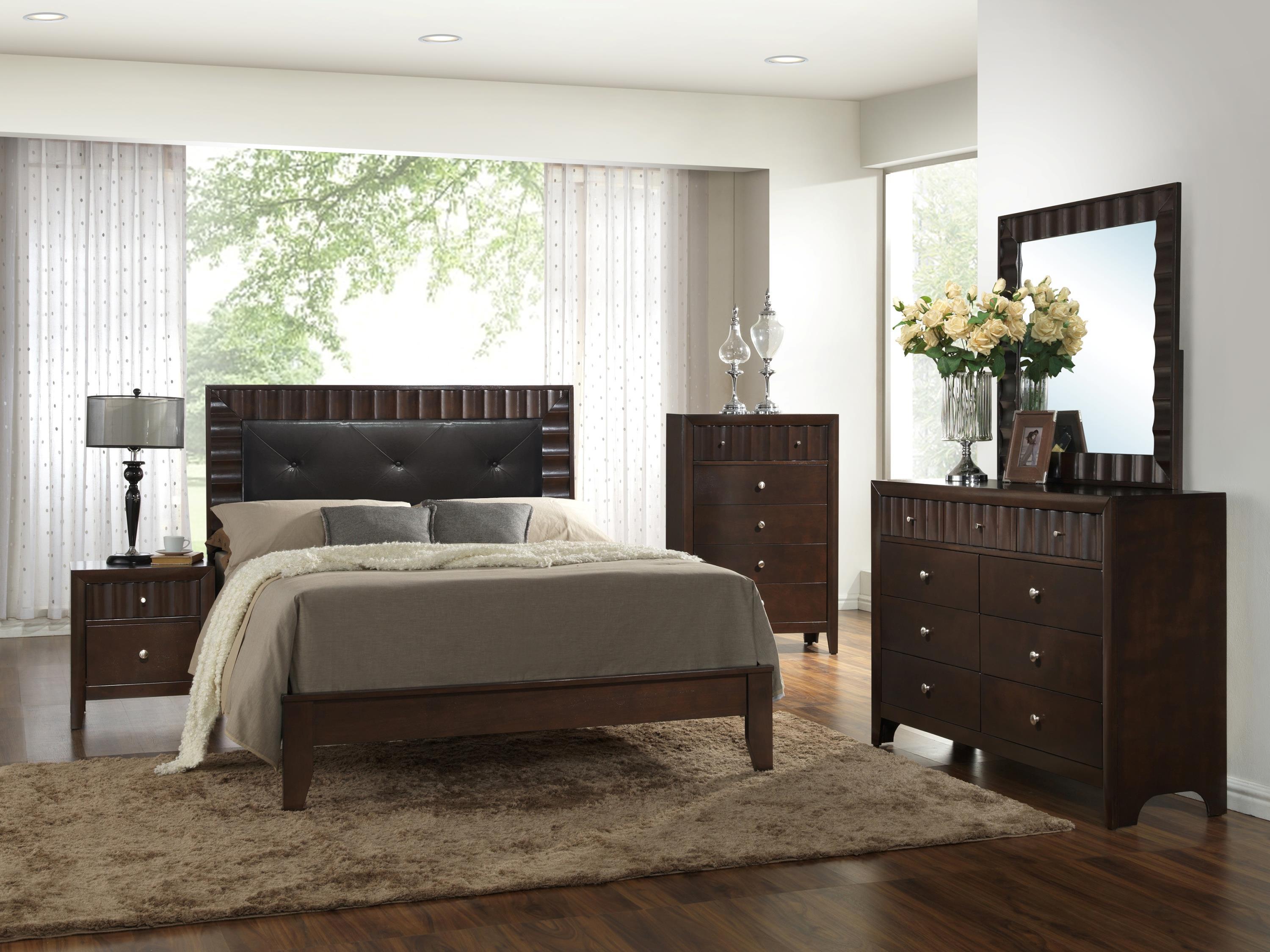 

    
Crown Mark RB4900 Nadine Rich Brown Finish Black Leather Queen Size Bedroom Set 5Pcs
