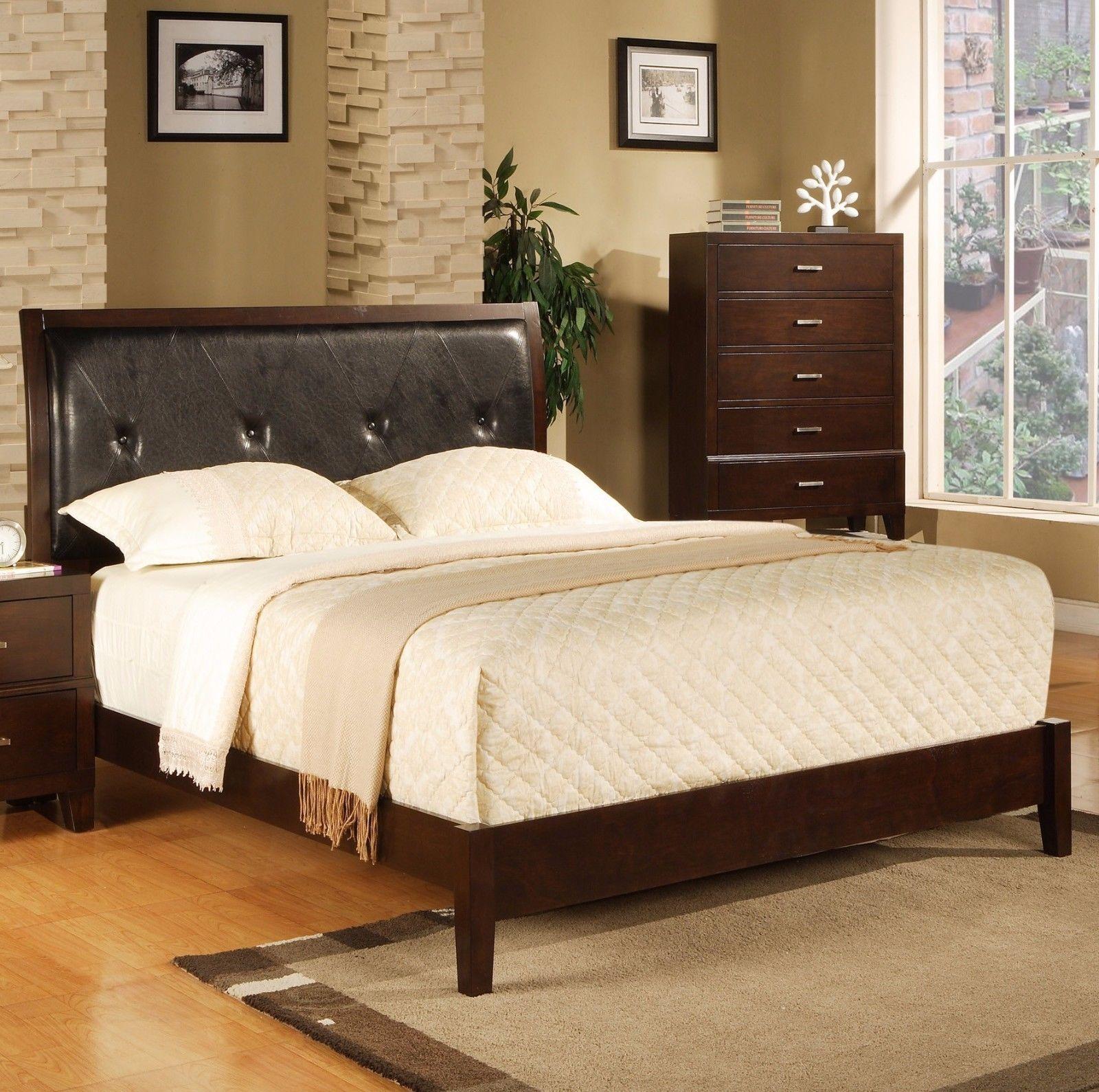 

    
Crown Mark Serena Classic Rich Brown Finish Solid Woods Queen Size Bed
