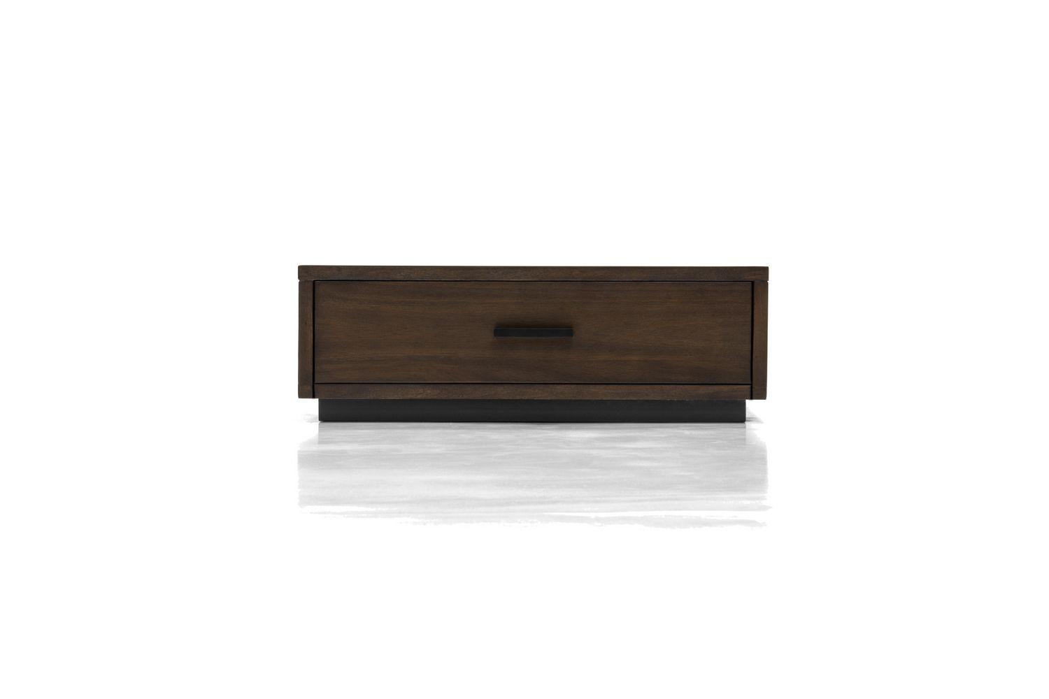 

    
VIG Furniture Fantasia Platform Bedroom Set Dark Brown VGWDHL-W01-BED-2NS-Q-5pcs
