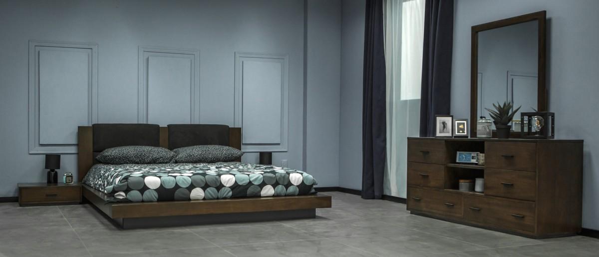 

                    
Buy Dark Brown & Gray Queen Platform Bedroom Set 5Pcs by VIG Nova Domus Fantasia
