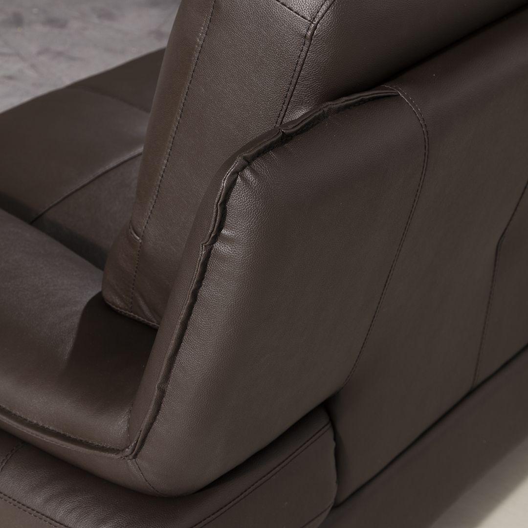 

        
American Eagle Furniture EK-B109-DC-SF Sofa Dark Chocolate Genuine Leather 00842295101471
