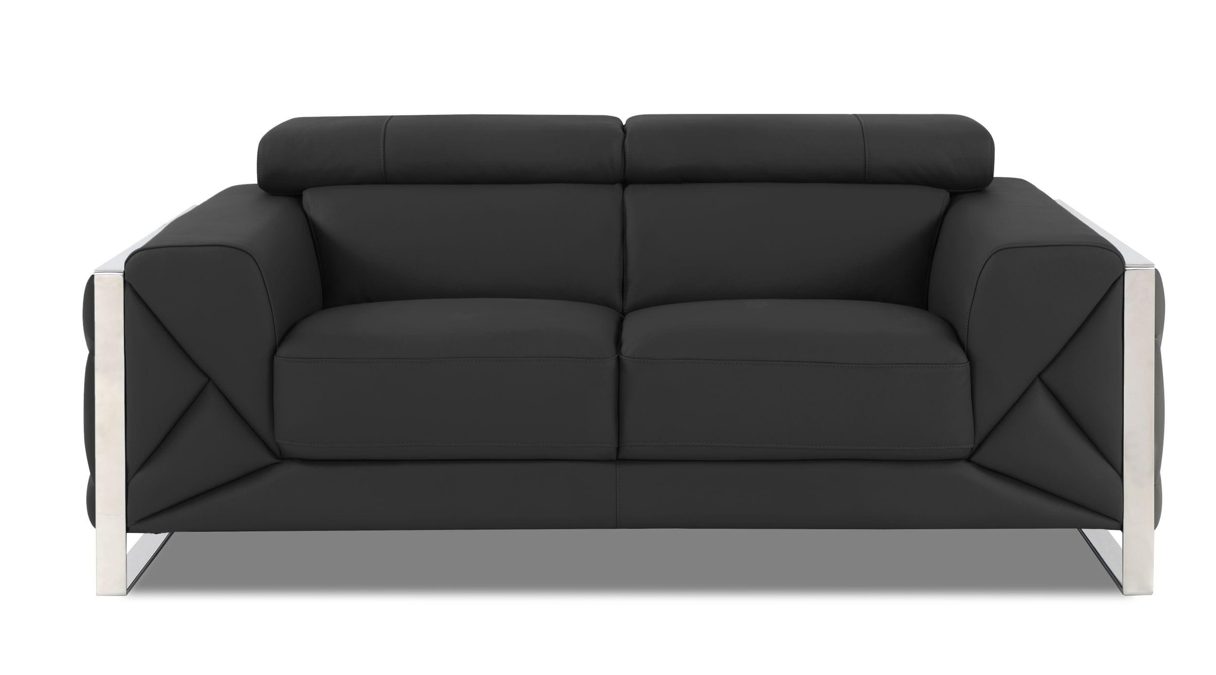 

    
810036121194903 Sofa Loveseat and Chair Set
