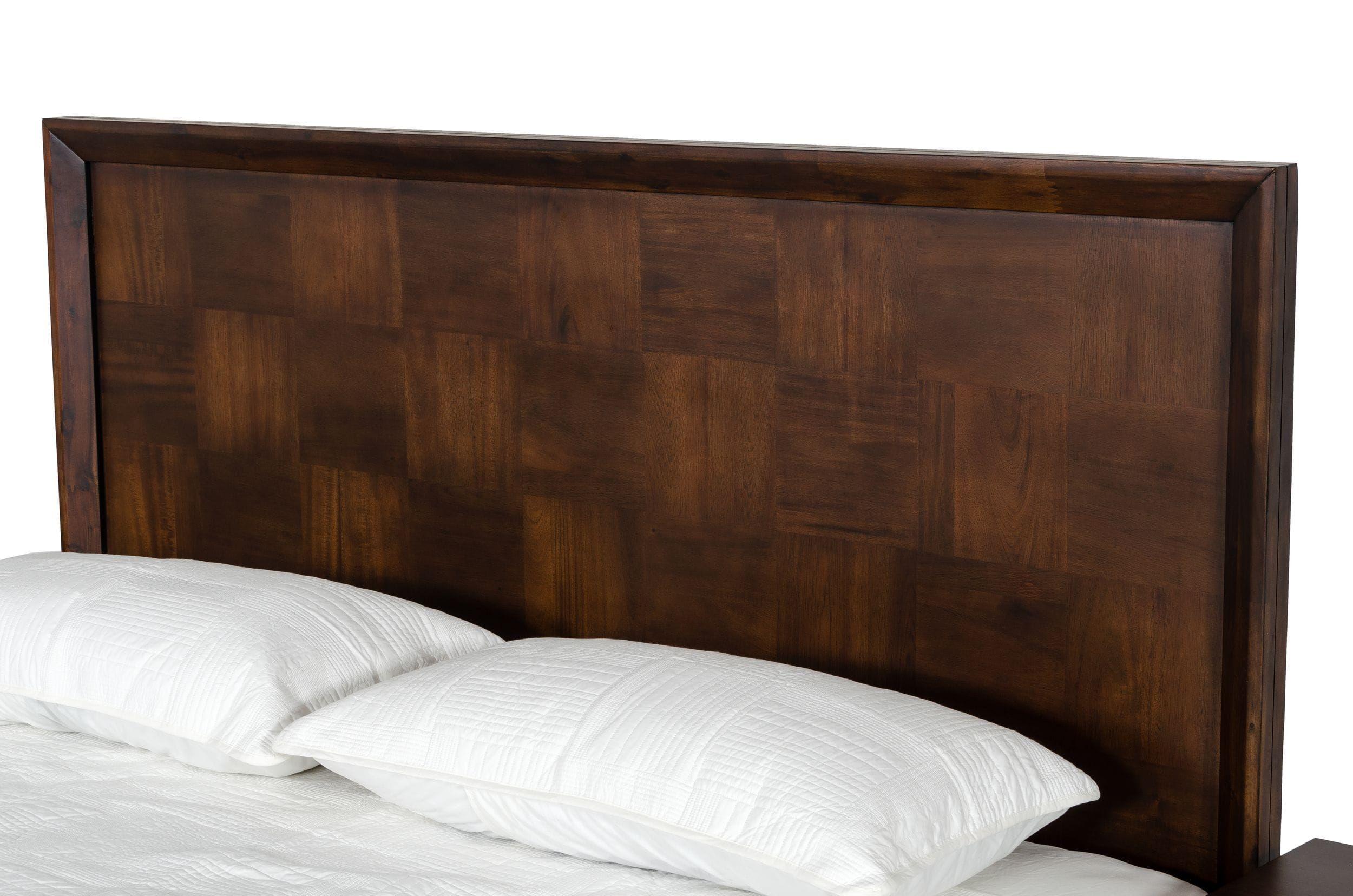 

    
VIG Furniture VGNXSHANE-BED Panel Bed Dark Brown VGNXSHANE-BED 77471
