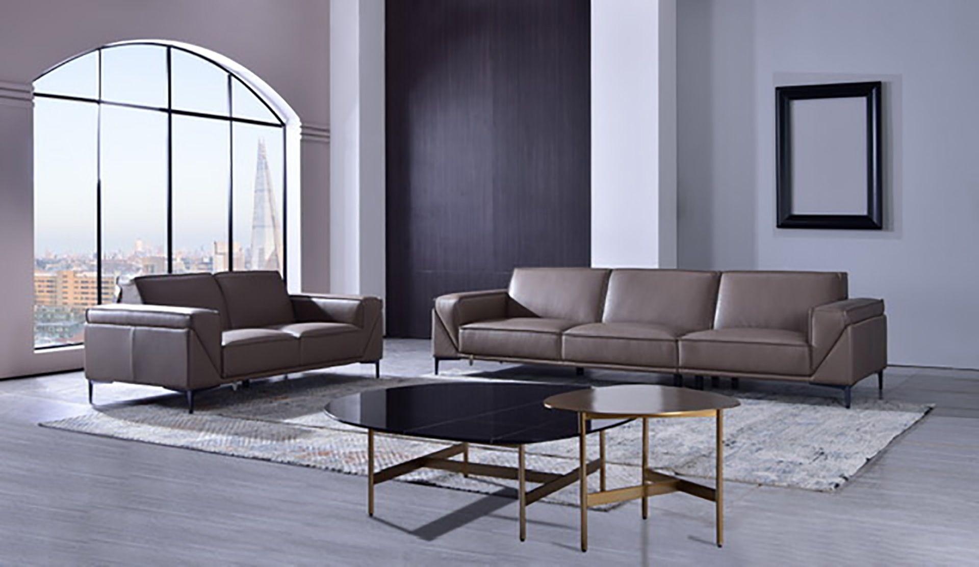 

    
American Eagle Furniture EK1302-DT-4S Extra Long Sofa Dark Tan/Tan EK1302-DT-4S
