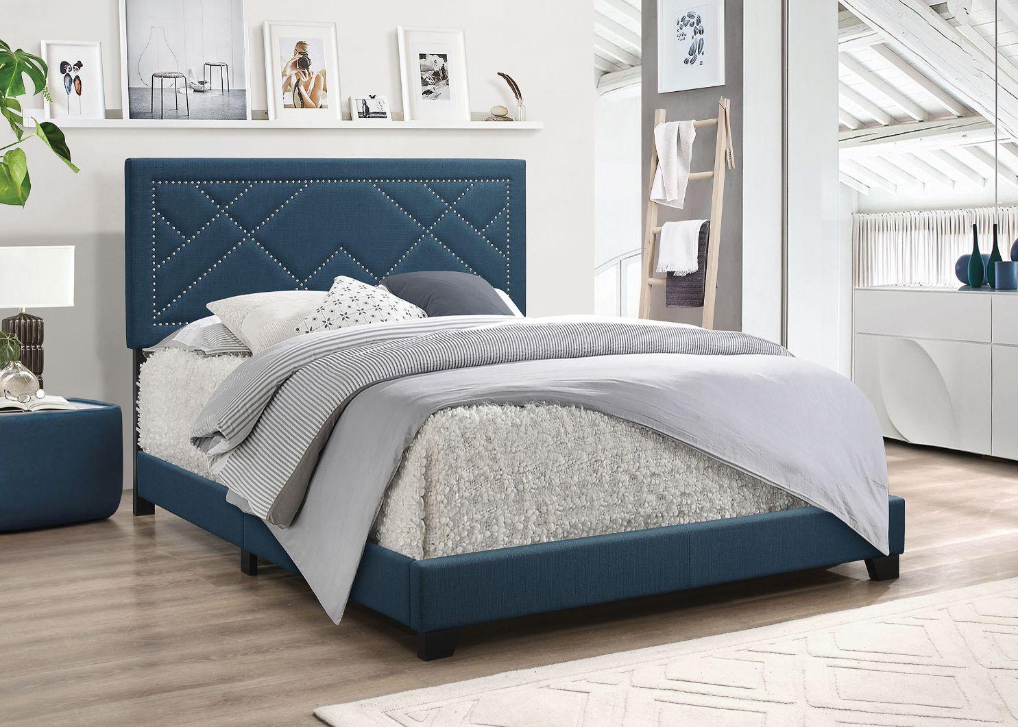 

    
Transitional Dark Teal Queen Bed by Acme Ishiko 20860Q

