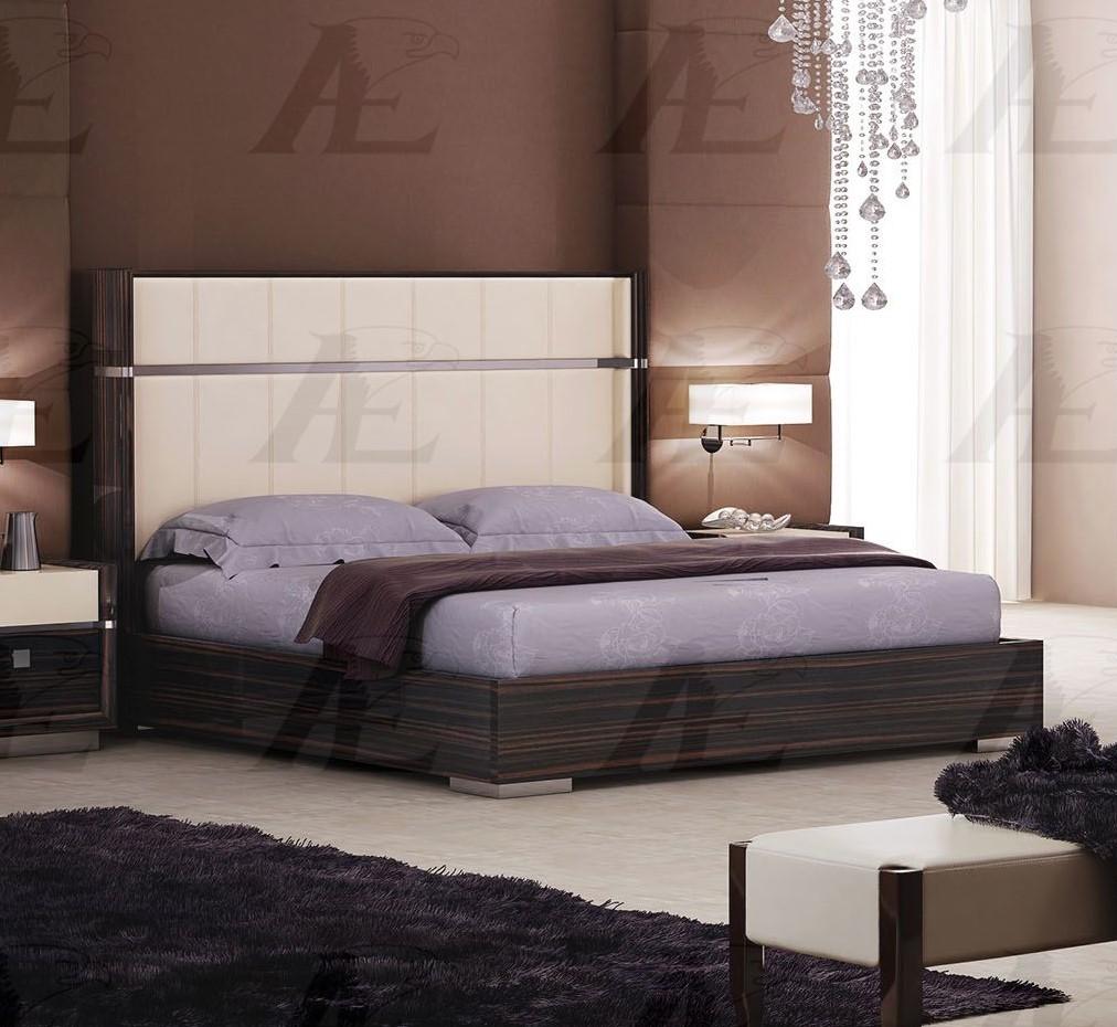 

    
Ebony Lacquer Queen Platform Bed American Eagle P100-BED-Q Modern
