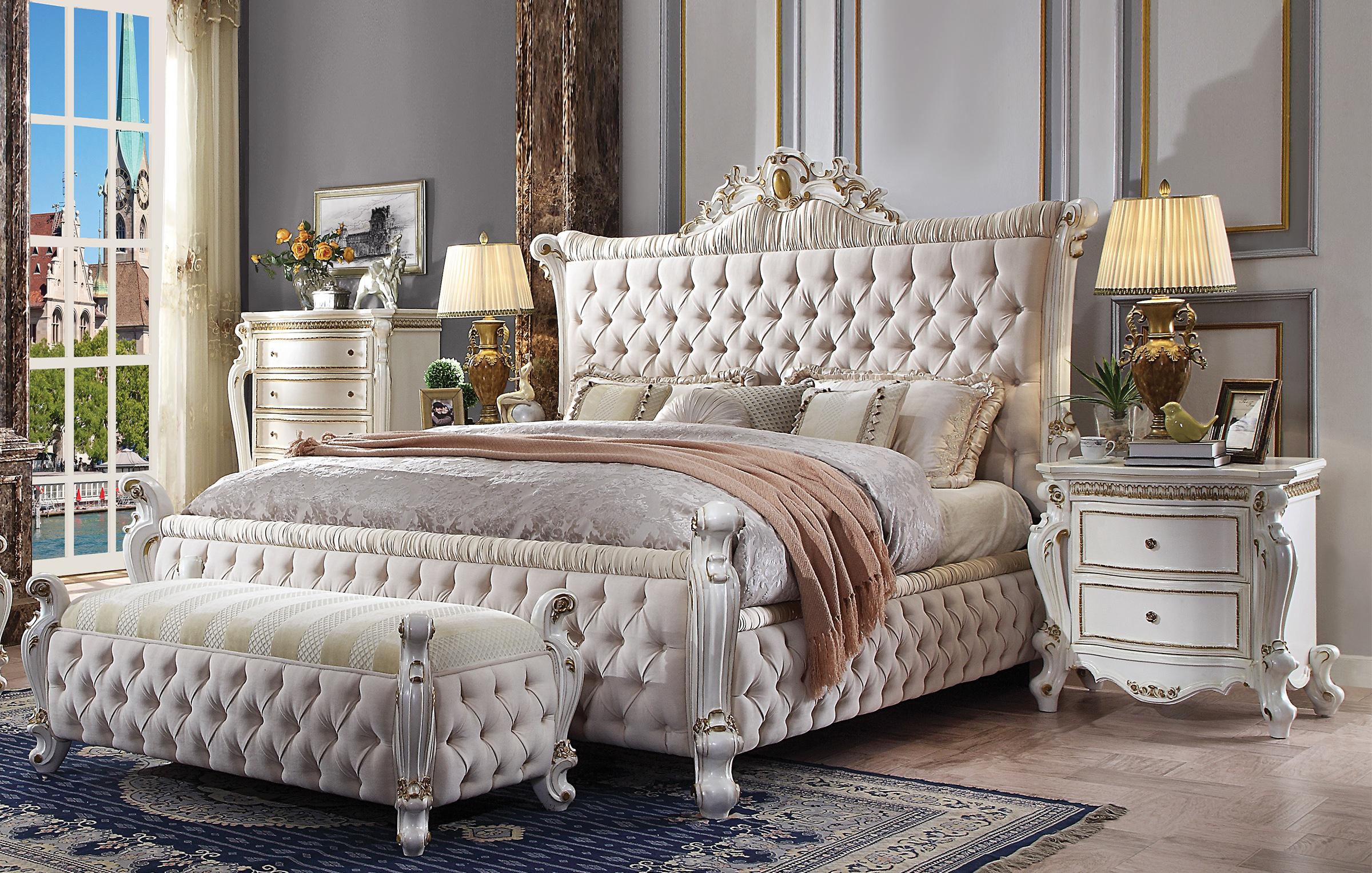 Classic, Traditional Panel Bedroom Set SKU: W000196308 SKU: W000196308 in Antique, Pearl Fabric