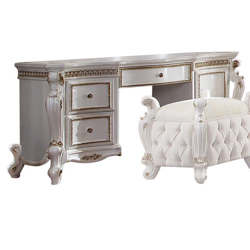 

                    
Astoria Grand SKU: W000196308 Panel Bedroom Set Pearl/Antique Fabric Purchase 
