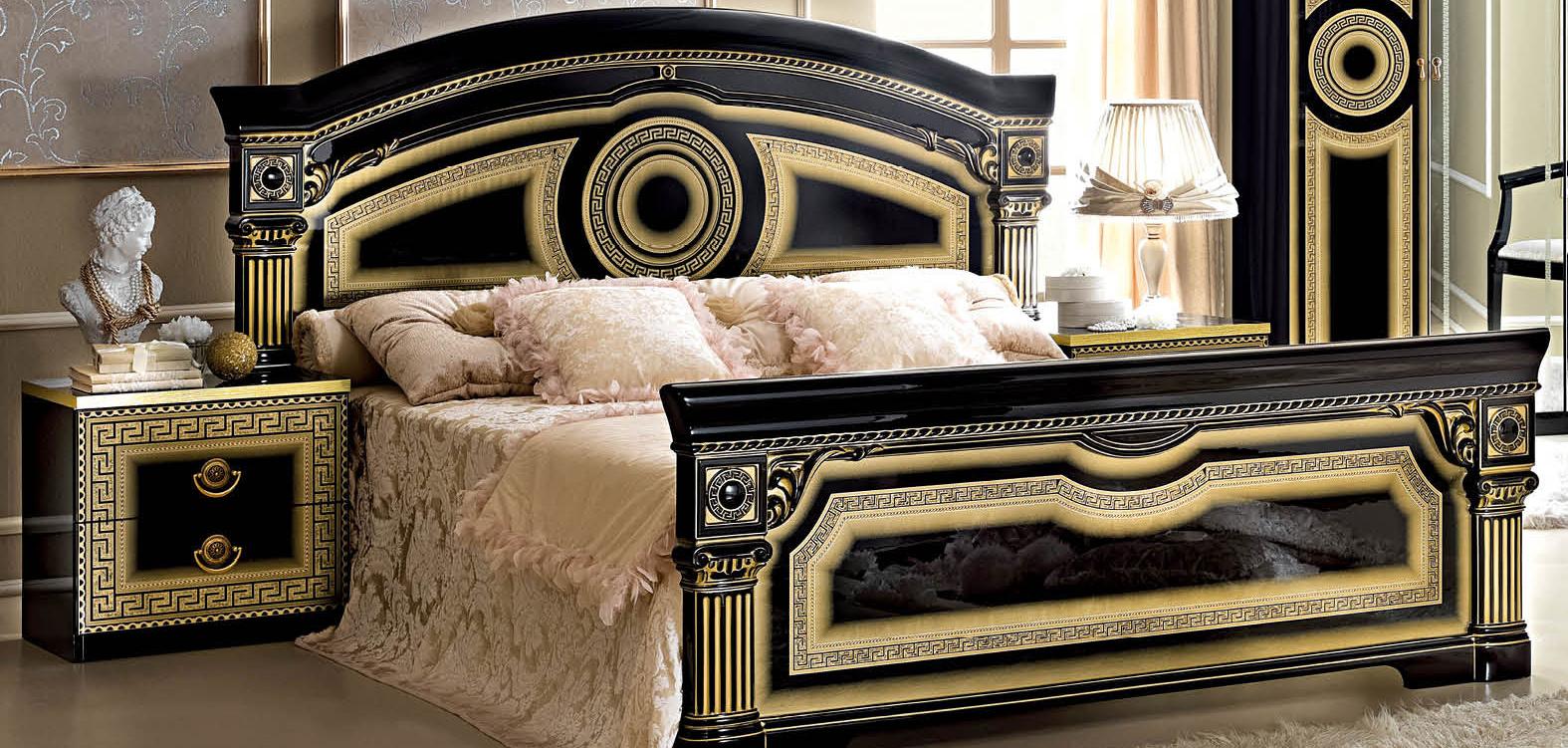 

    
Black Gold Lacquer Finish King Size Bed Made in Italy ESF Aida
