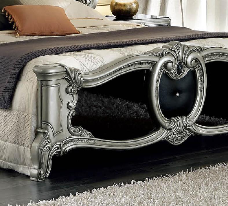 

    
ESF Barocco Black-Silver Panel Bedroom Set
