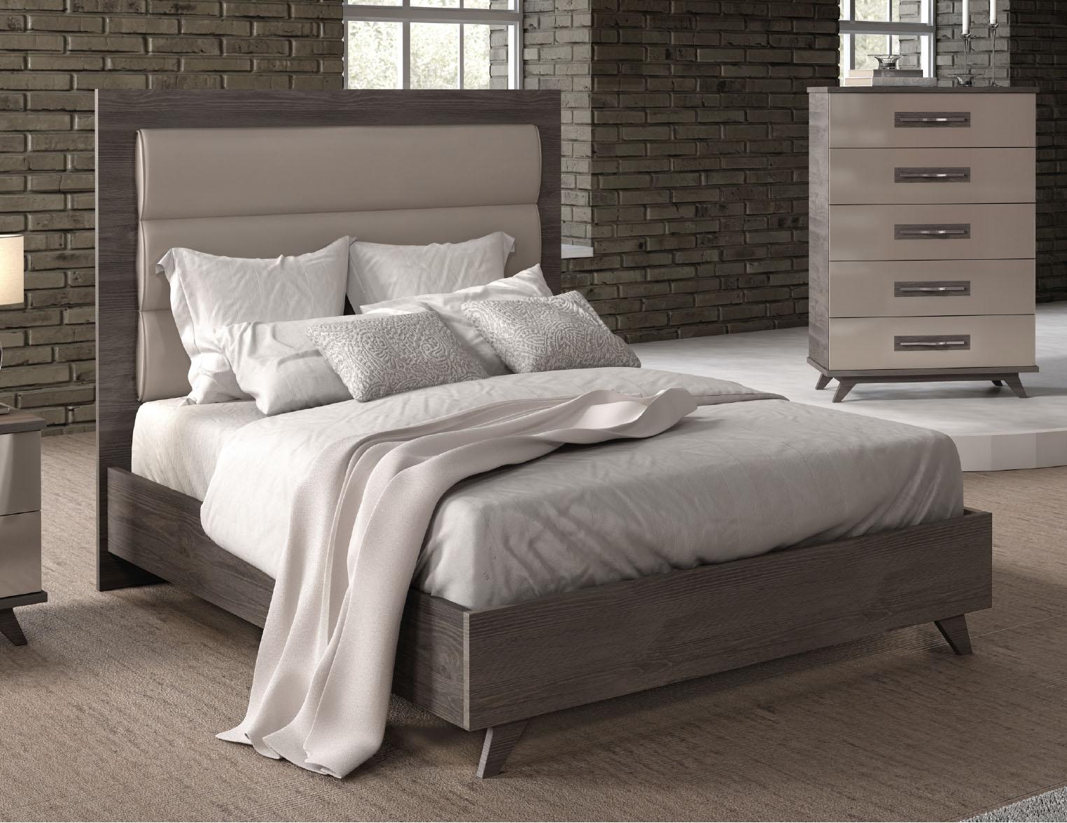 

    
ESF Gabrielle Gray Padded Headboard King Bed Contemporary Modern Made in Italy
