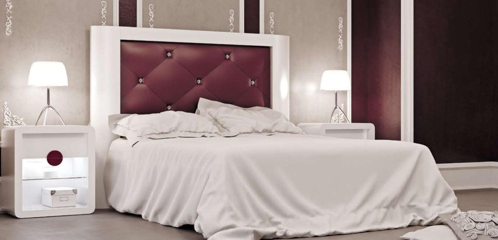 

    
ESF Krystal 03 Platform Bedroom Set Burgundy/White ESF Krystal 03-Q-Set-5

