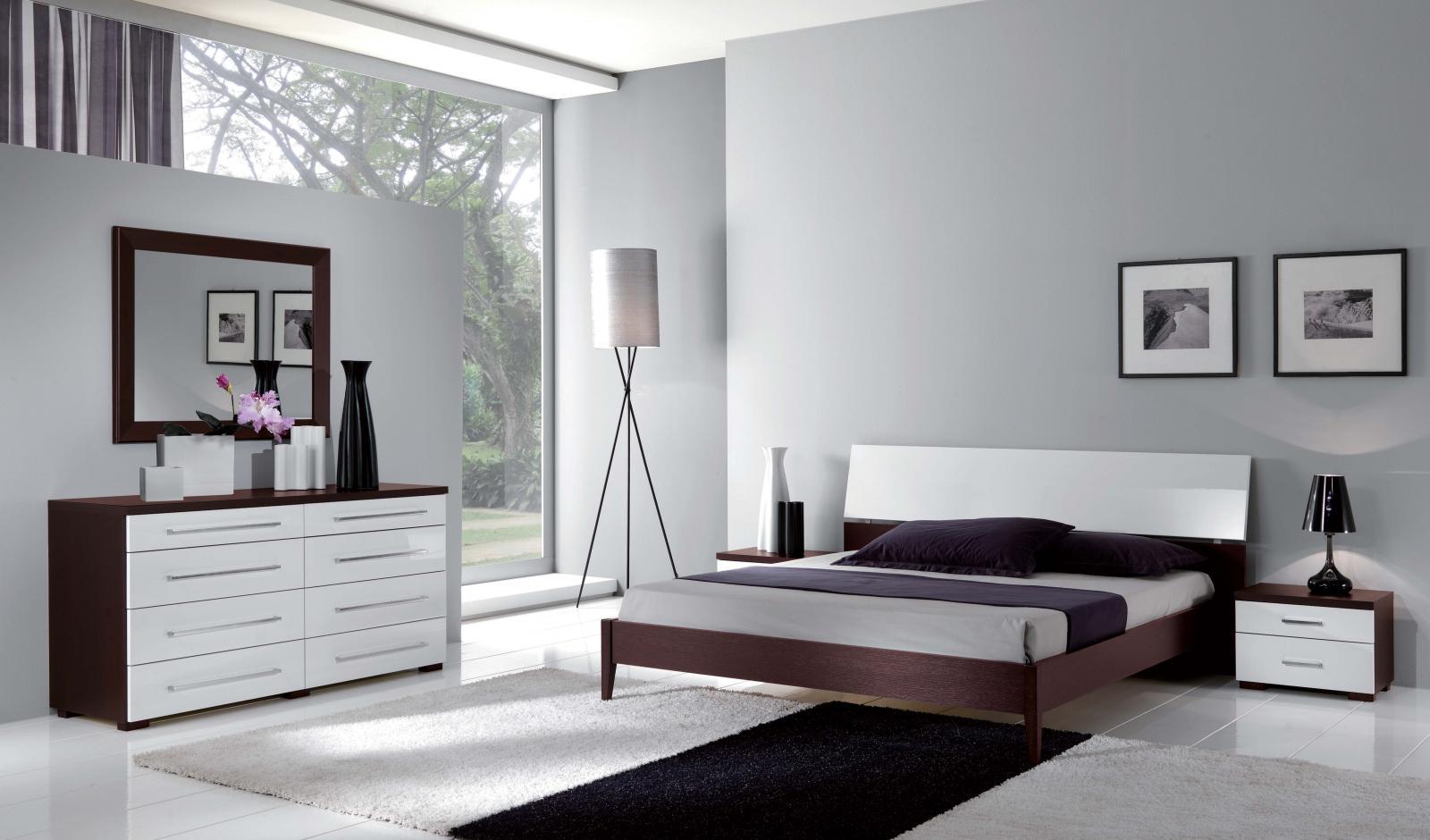 

    
ESF Luxury Contemporary Bedroom Set in White & Wenge King Bed 3Pcs Made in Italy
