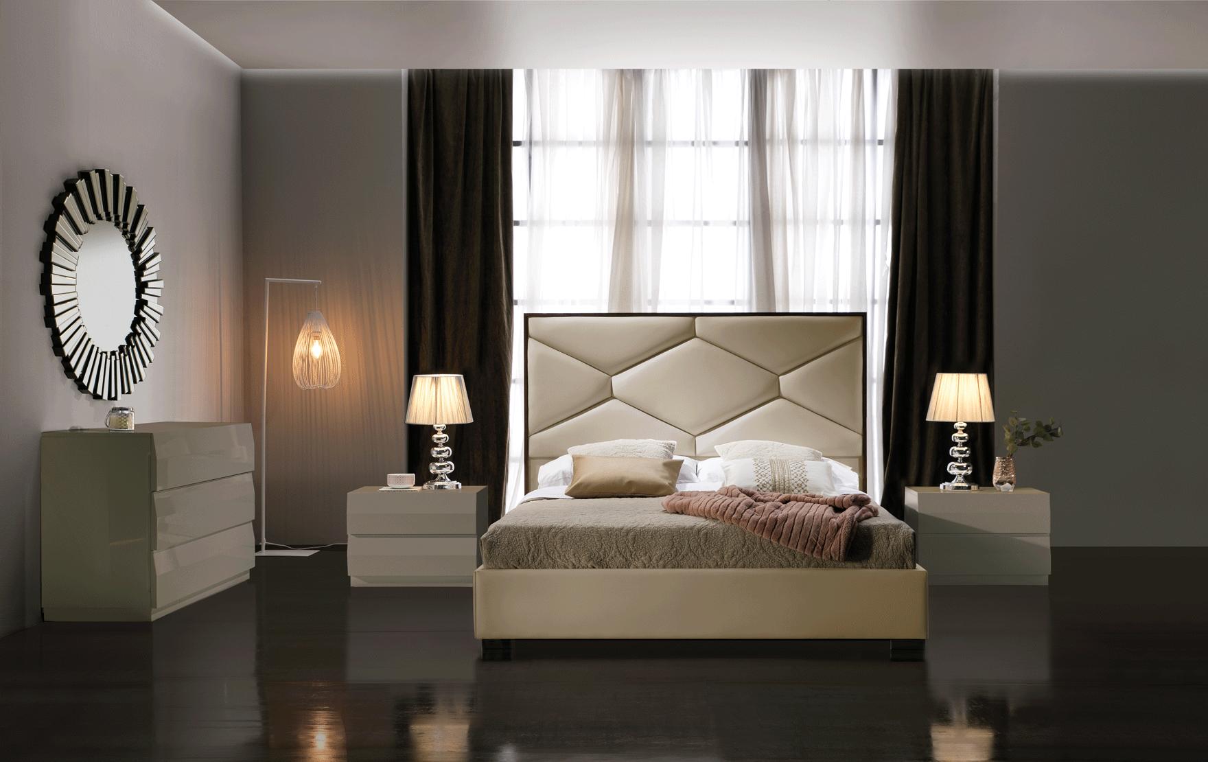 

    
Beige Finish & Eco Leather Upholstery King Bedroom Set 3Pcs Dupen Spain ESF Martina
