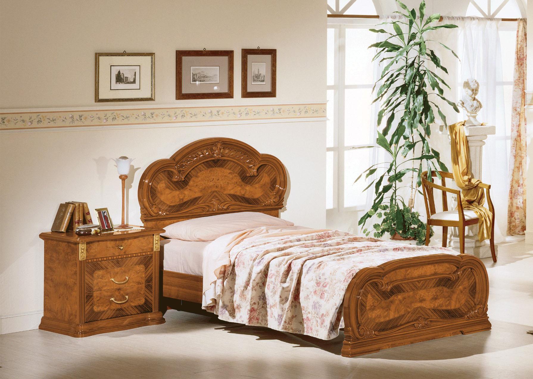 

    
ESF Milady Traditional Walnut Finish King Size Bedroom Set 3 Pcs Made in Italy

