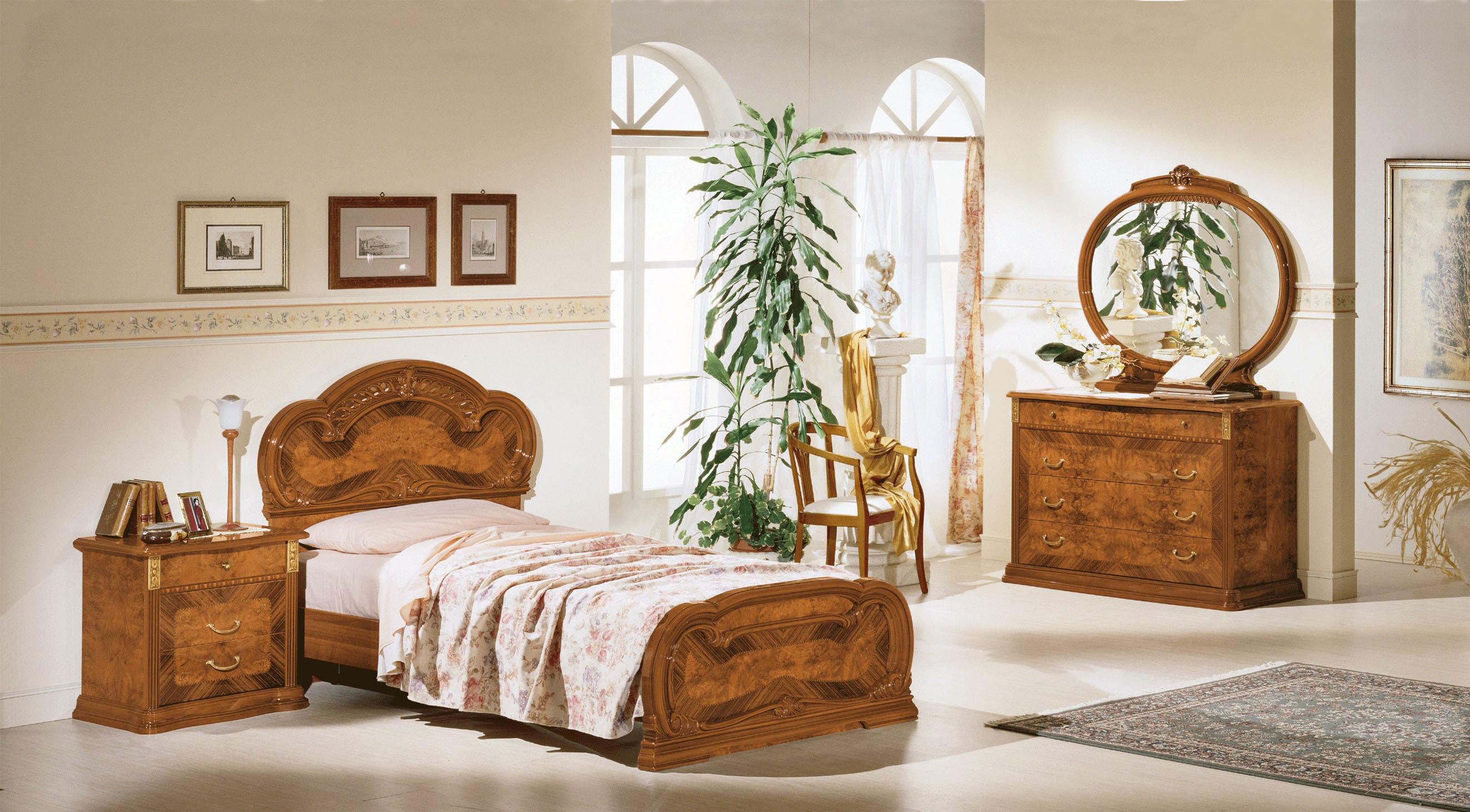 

    
ESF Milady Traditional Walnut Finish Queen Size Bedroom Set 5 Pcs Made in Italy
