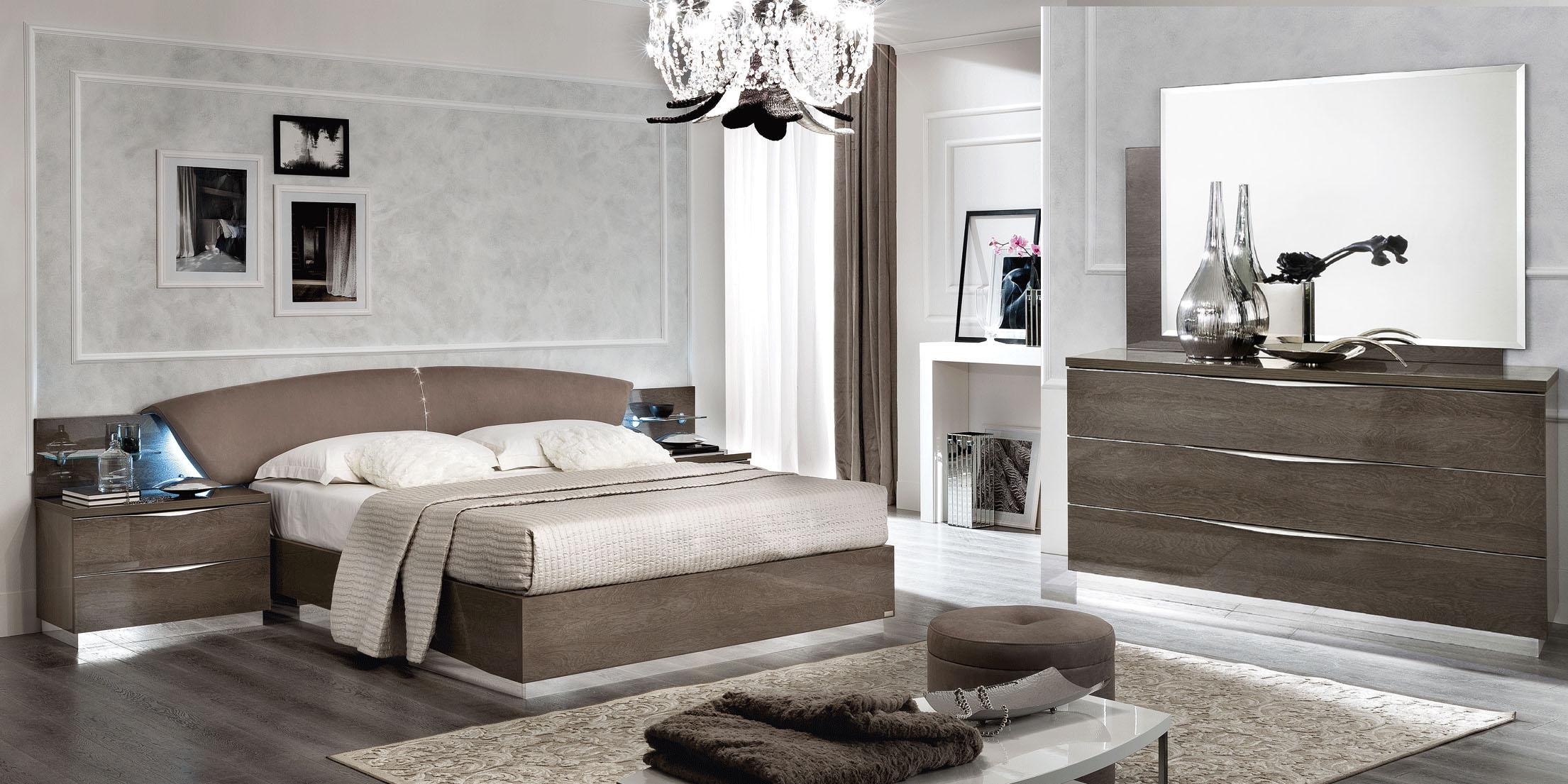 

    
King Bedroom Set 5Pcs w/Single Dresser Modern Made In Italy ESF Platinum Drop
