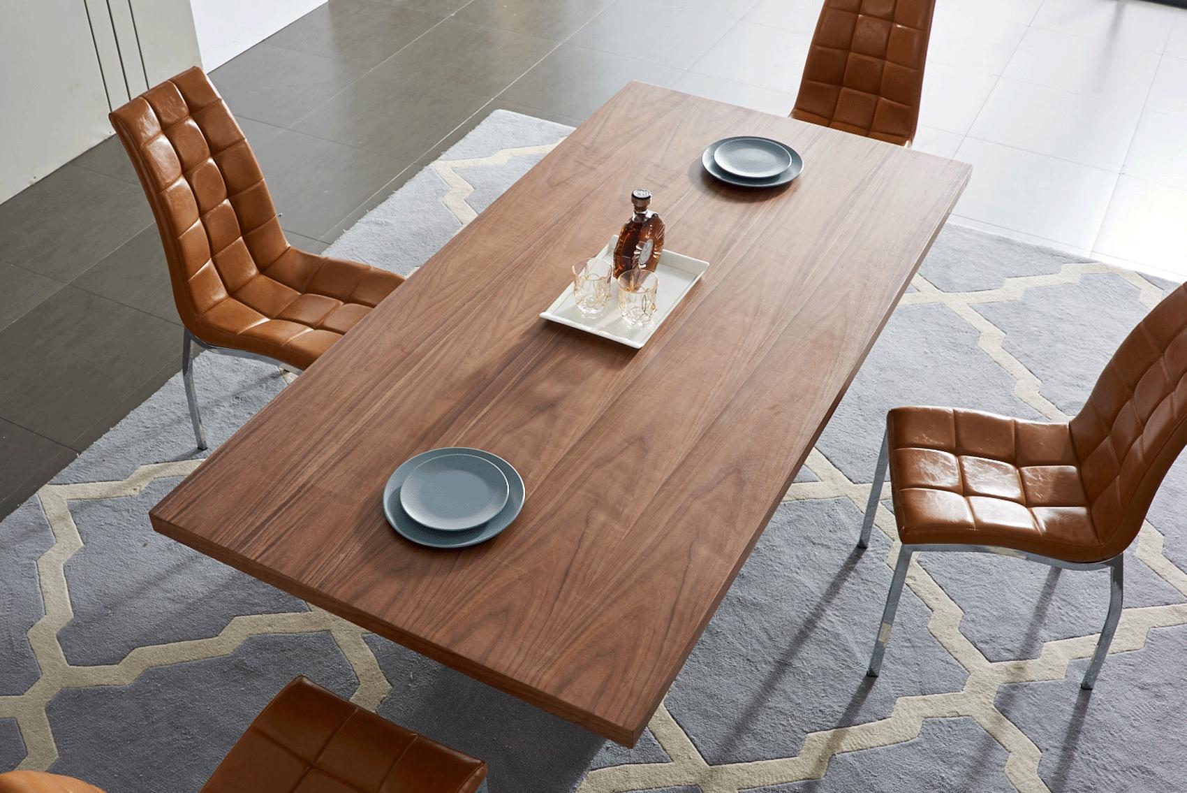 

    
LH3037-DT Dining Table
