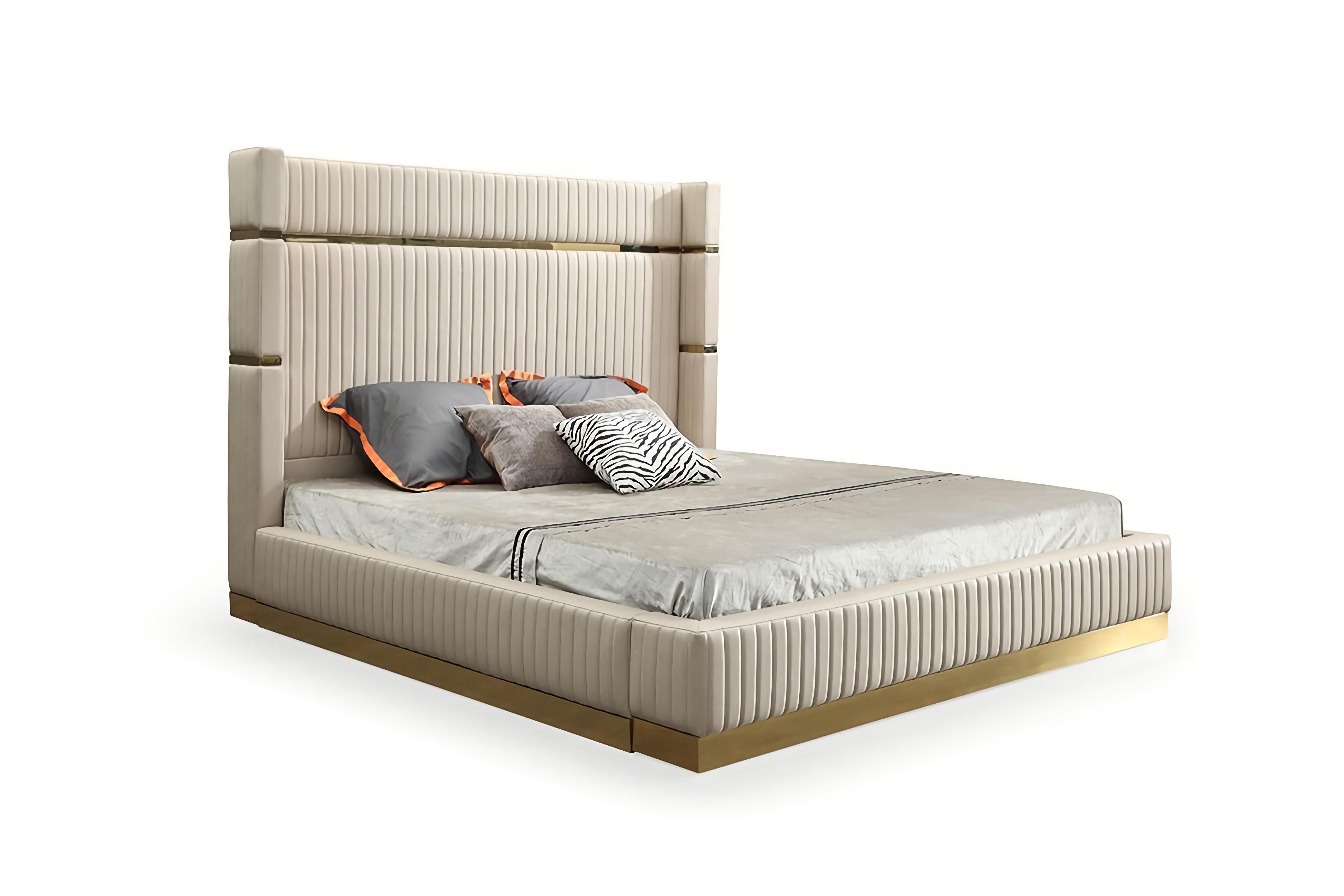 

    
Glam Beige Leather & Gold Eastern King Size Platform Bed by Modrest Sterling
