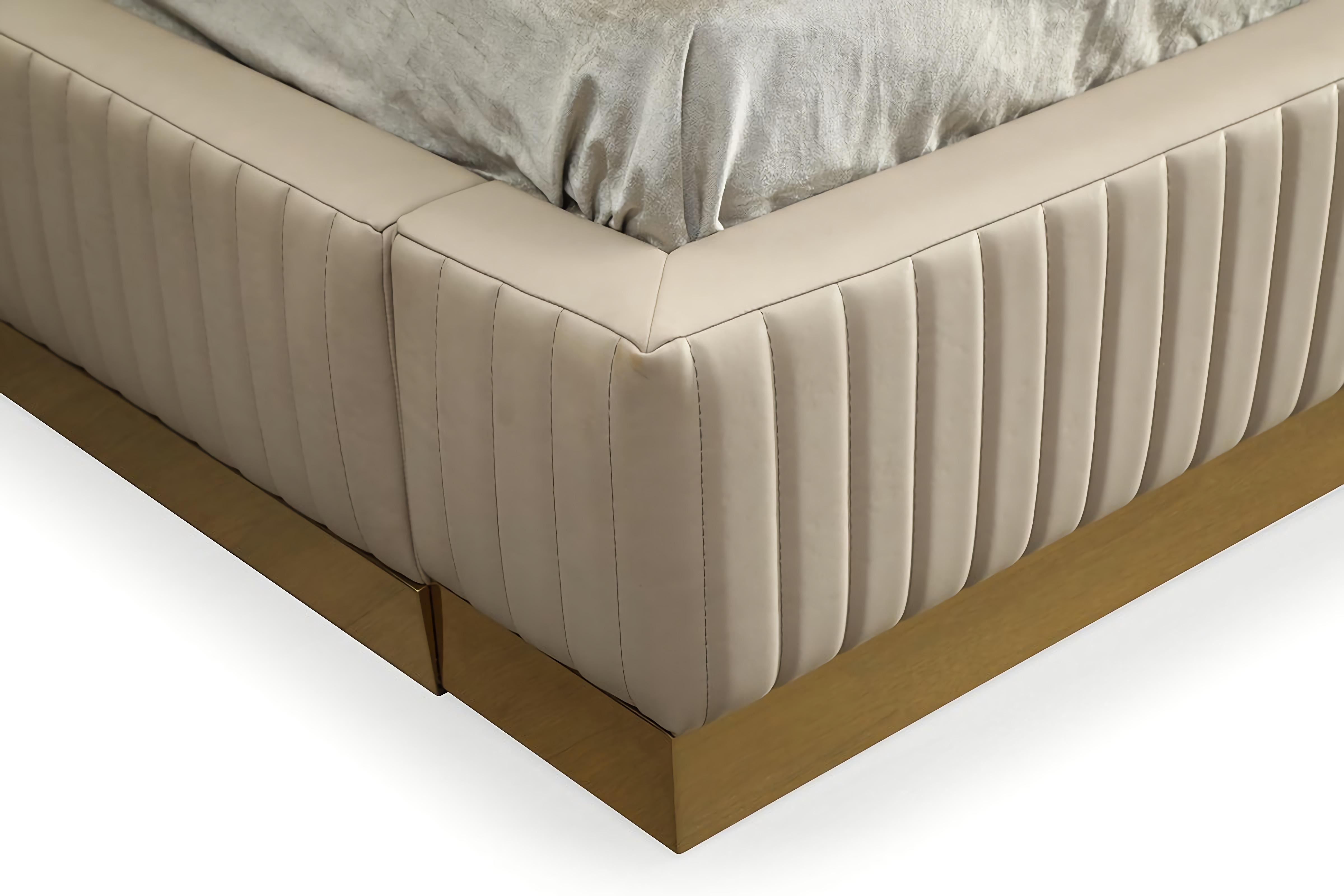 

                    
VIG Furniture Sterling Platform Bed Gold/Beige Bonded Leather Purchase 
