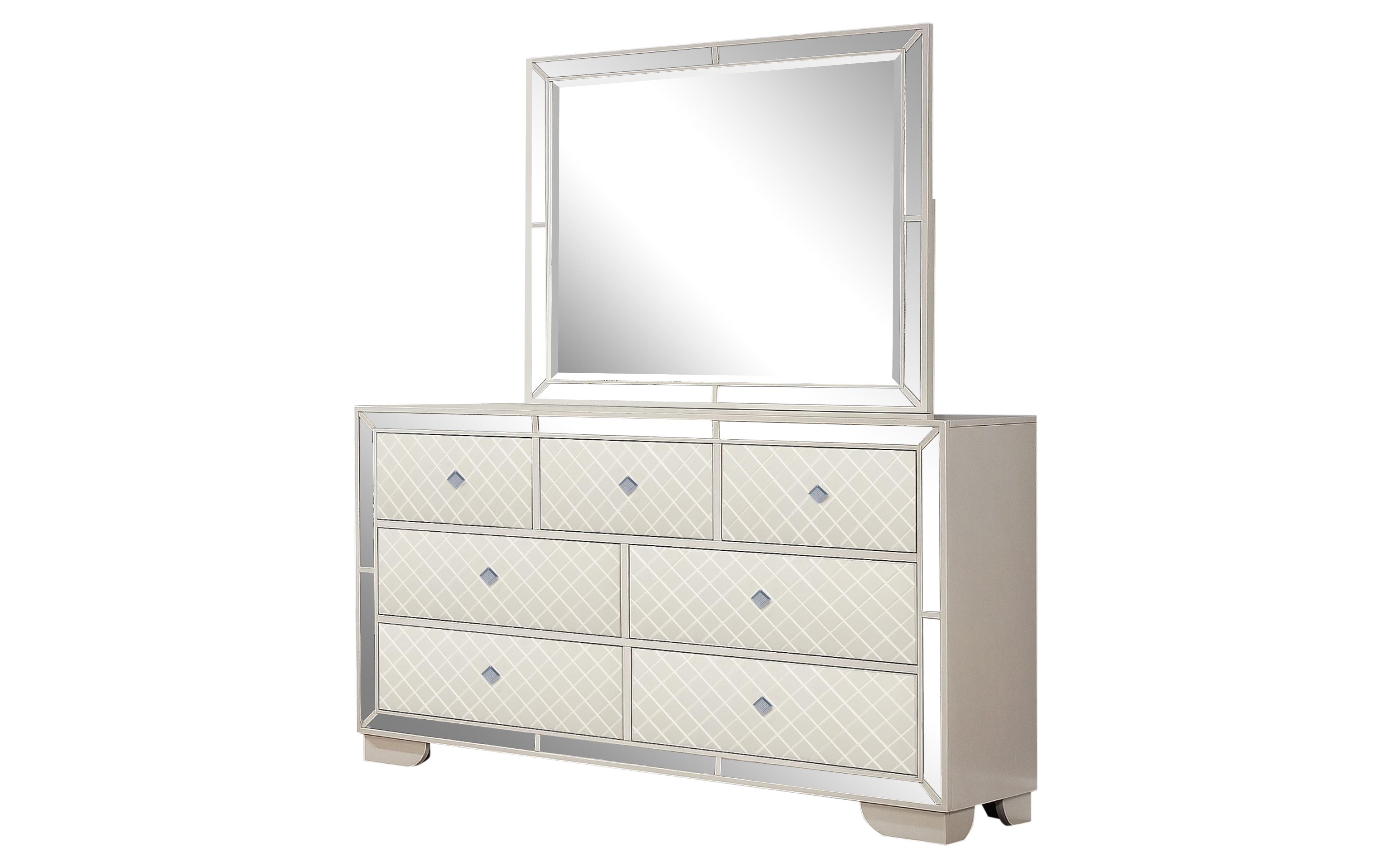 

    
Galaxy Home Furniture MADISON Panel Bedroom Set Beige GHF-808857575739
