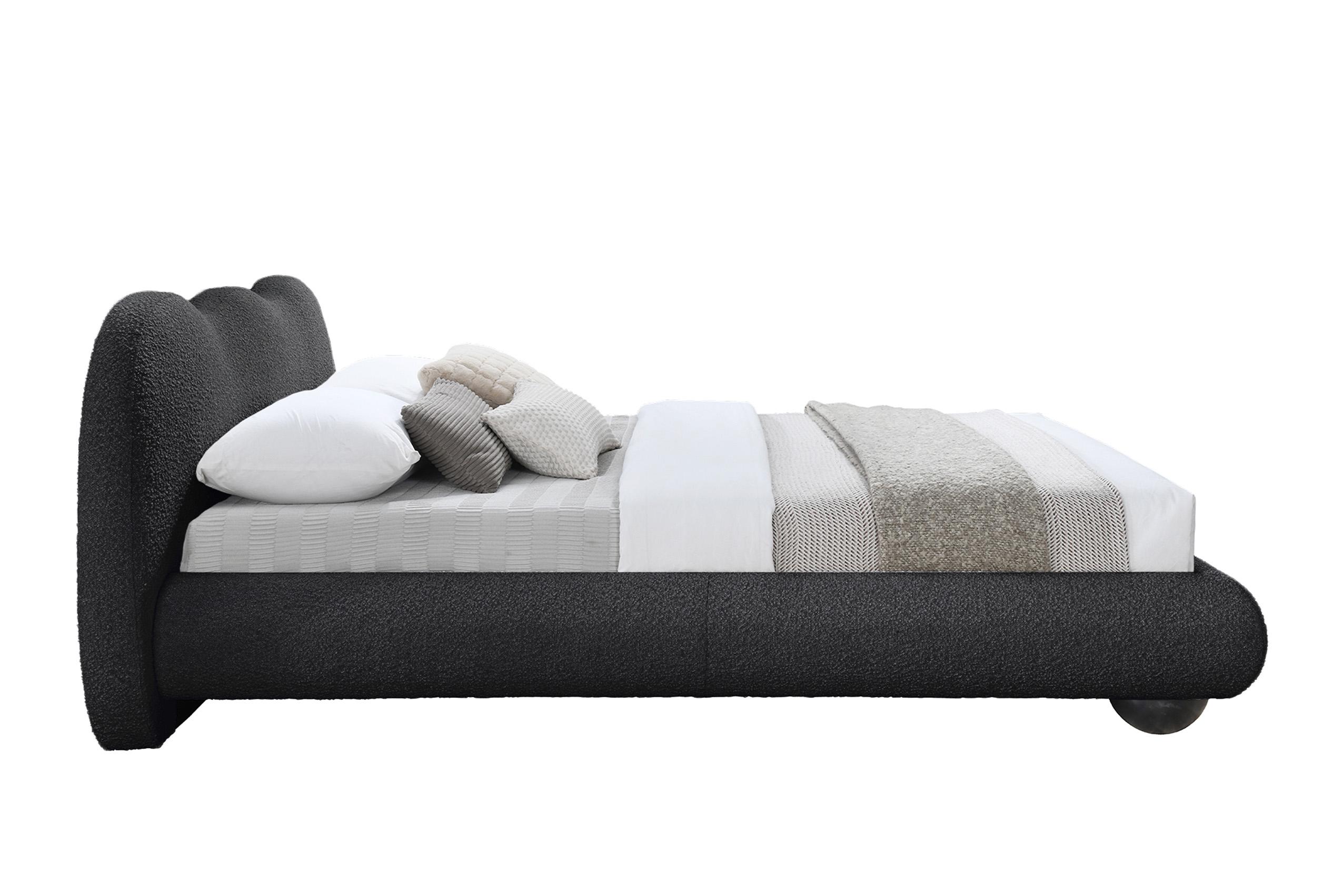 

    
Glam Black Boucle Fabric King Bed HydeBlack-K Meridian Modern Contemporary
