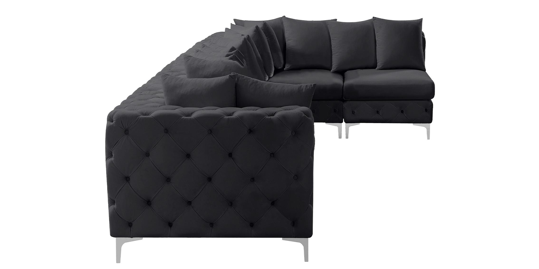 

    
686Black-Sec6C Meridian Furniture Modular Sectional Sofa
