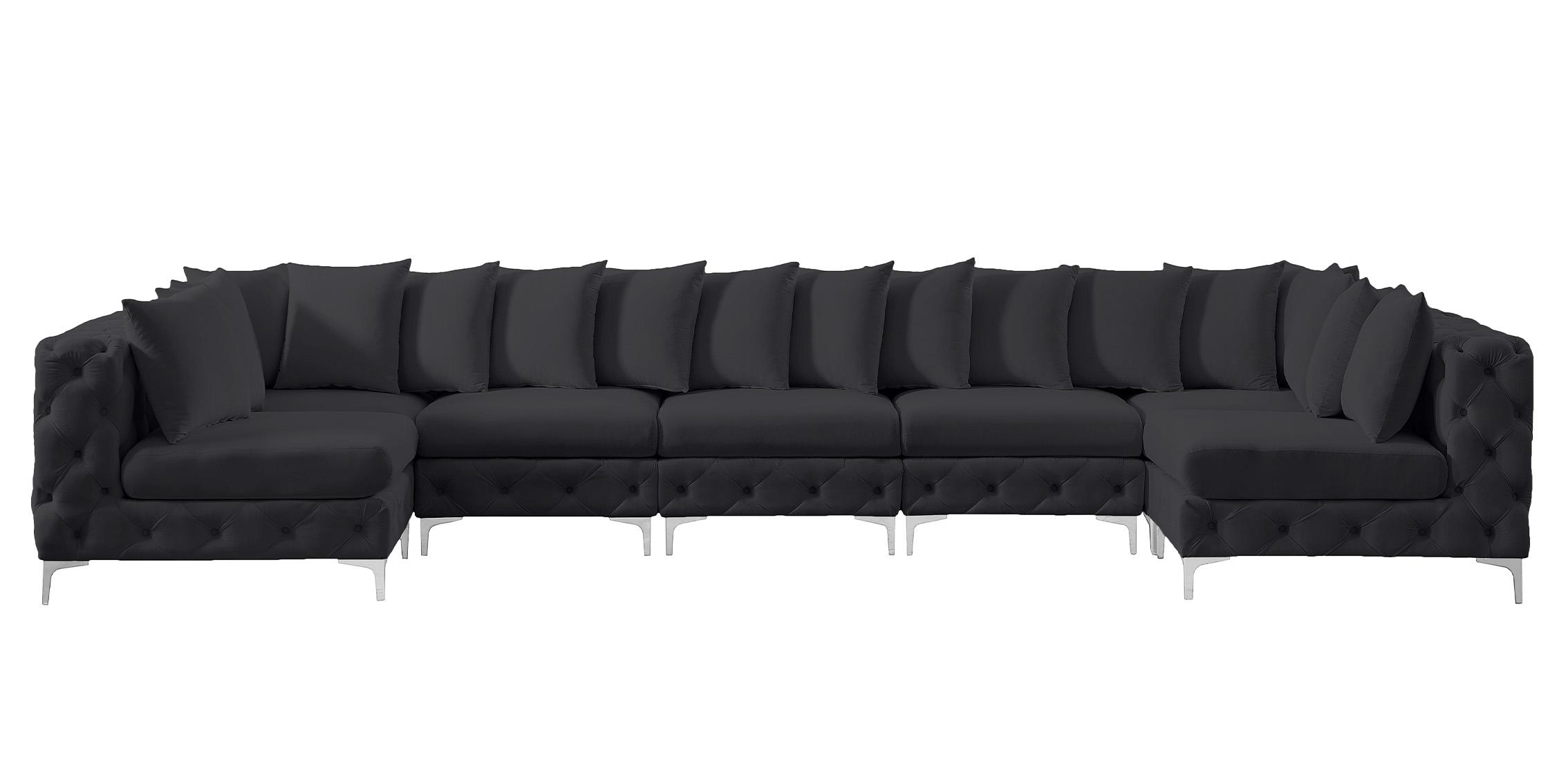 

    
686Black-Sec7A Meridian Furniture Modular Sectional Sofa
