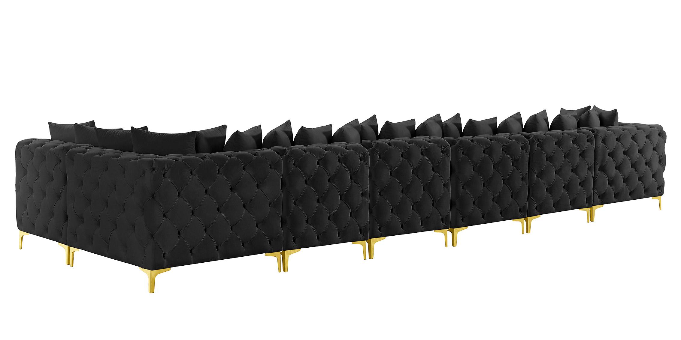 

    
686Black-Sec7B Meridian Furniture Modular Sectional Sofa

