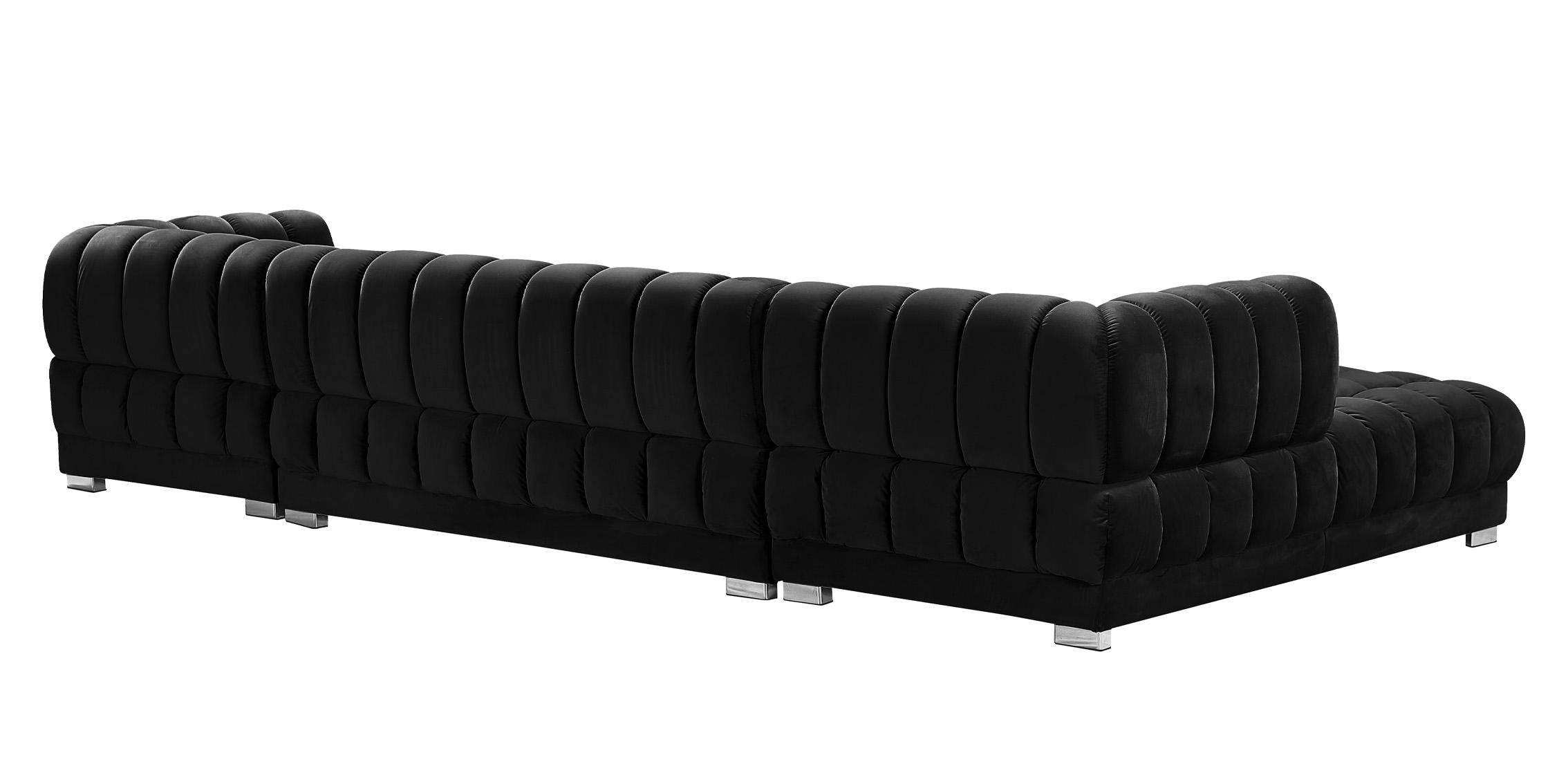 

    
Meridian Furniture GWEN 653Black Sectional Sofa Black 653Black-Sectional
