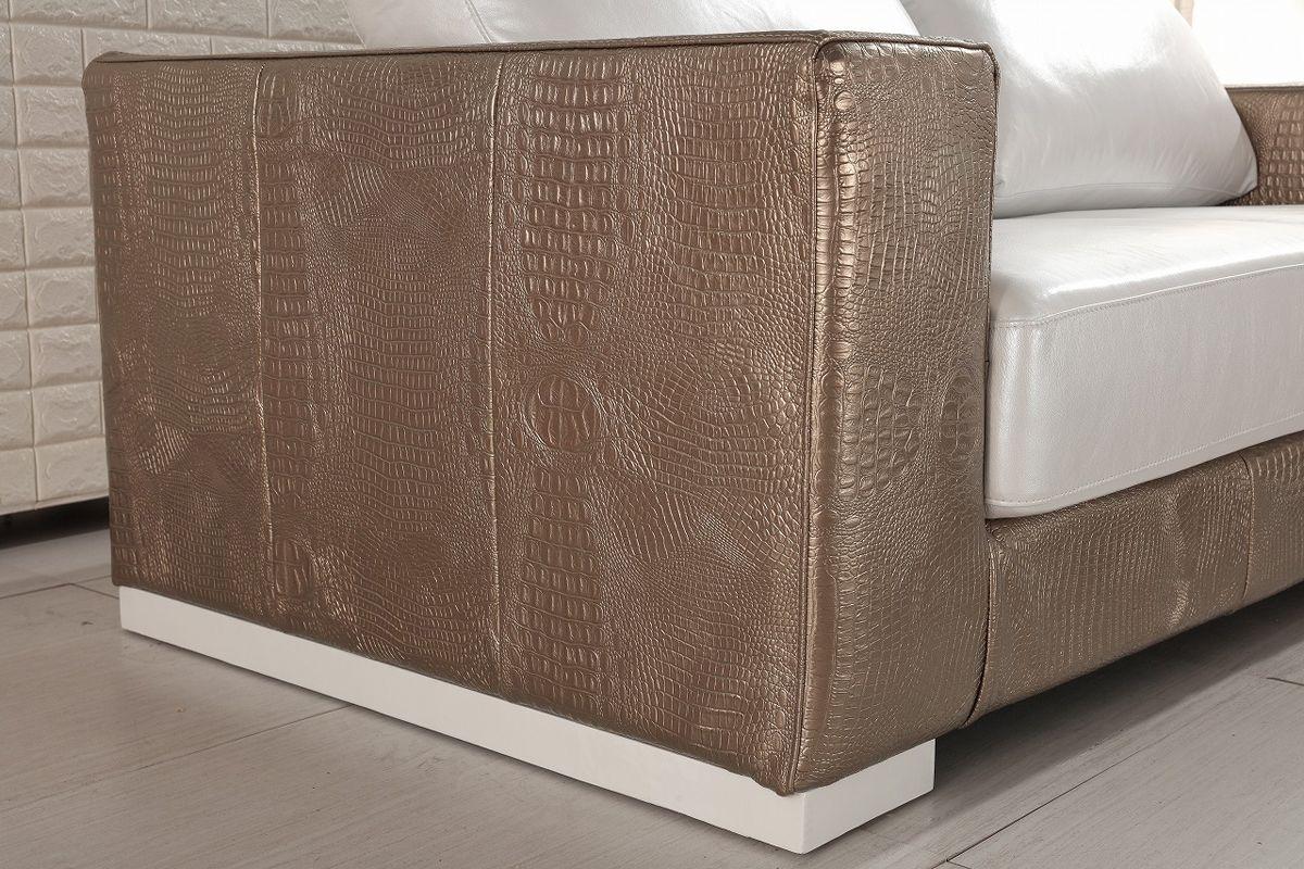

                    
VIG Furniture VGBNSBL-9228 Sofa Set White/Bronze Leather Purchase 

