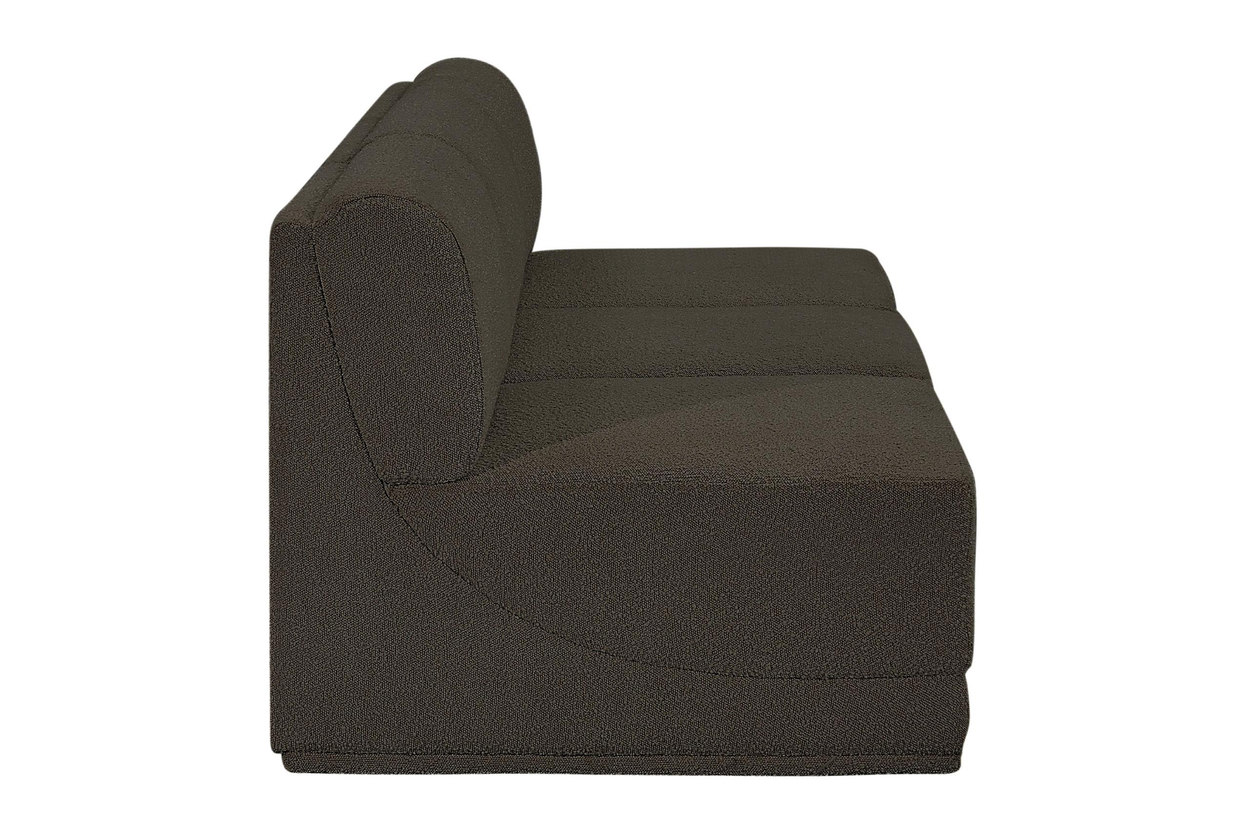 

    
118Brown-S90 Meridian Furniture Modular Sofa
