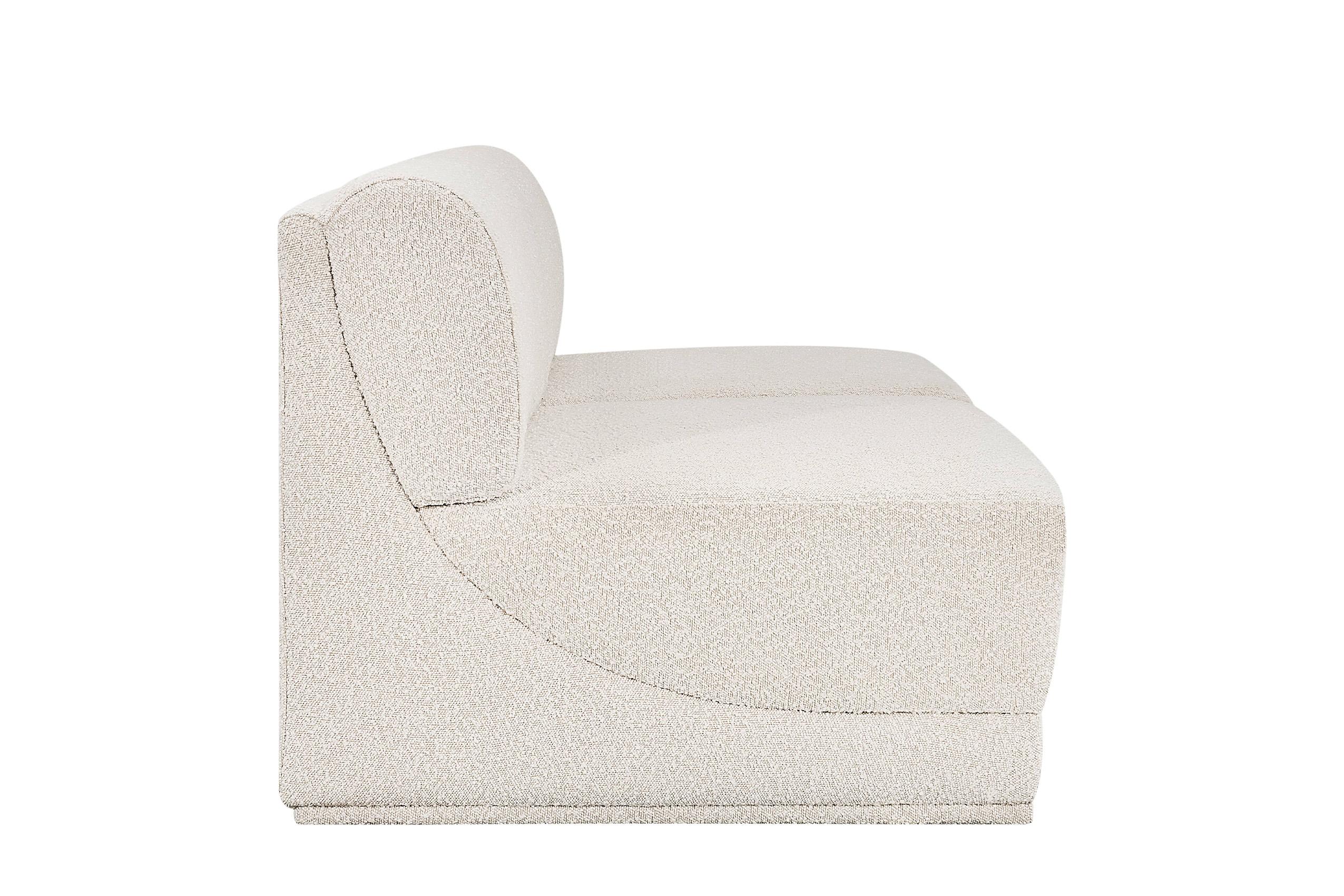 

    
118Cream-S60 Meridian Furniture Modular Sofa
