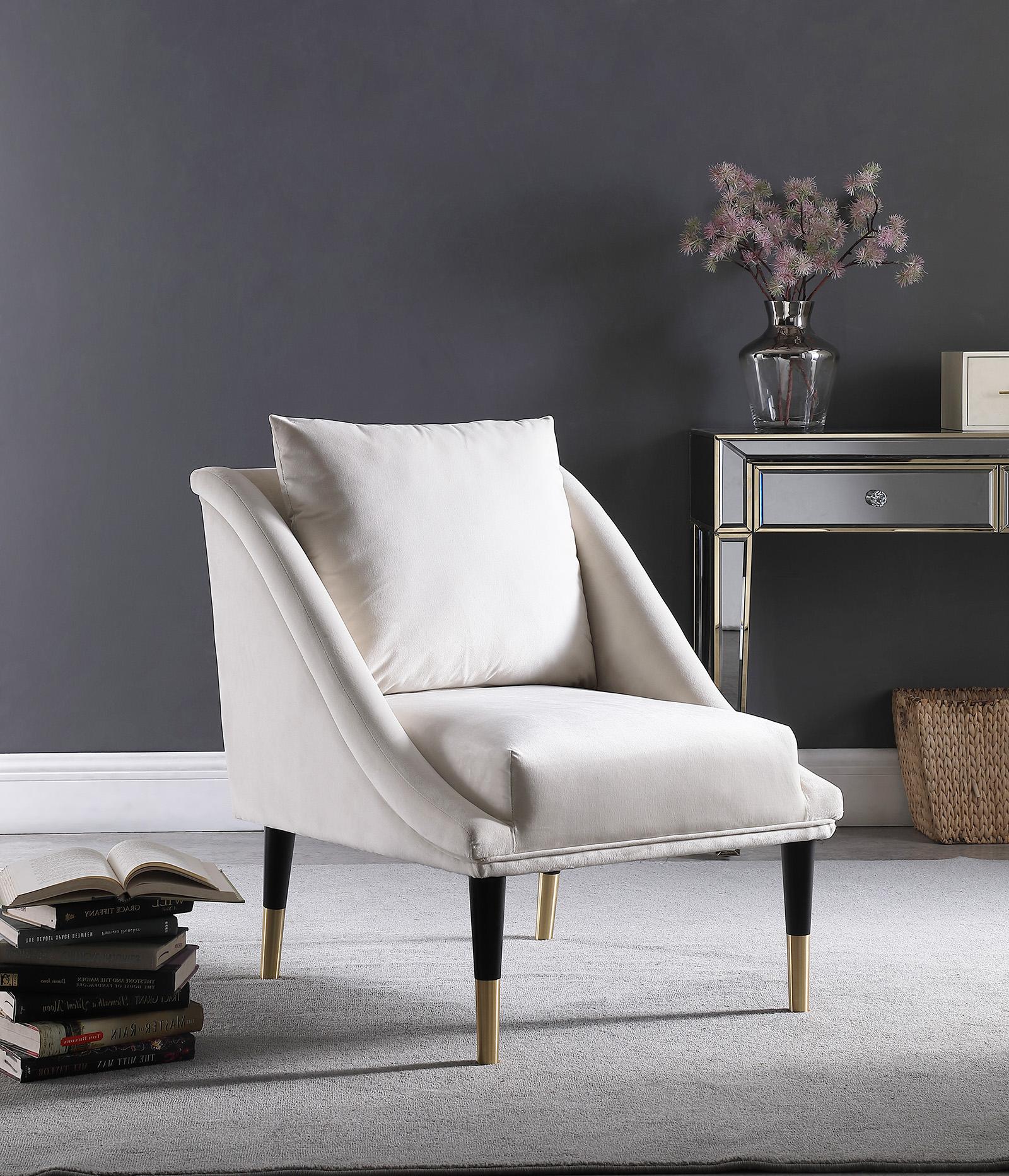 

    
Glam Cream Velvet Accent Chair ELEGANTE 517Cream-C Meridian Modern Contemporary
